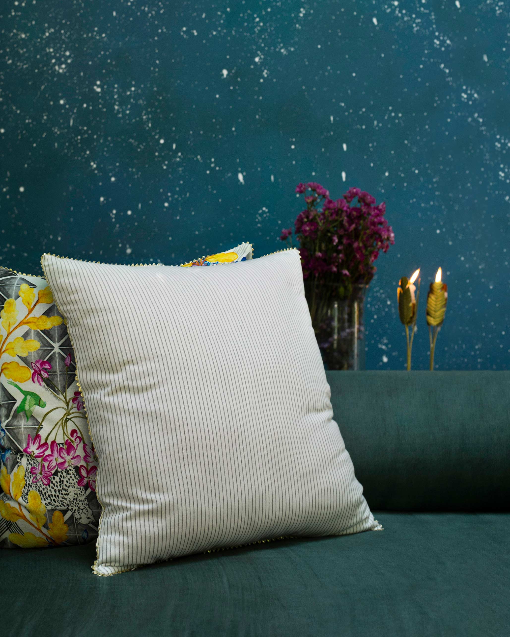 Madhumalti Cushion Cover - Image 3