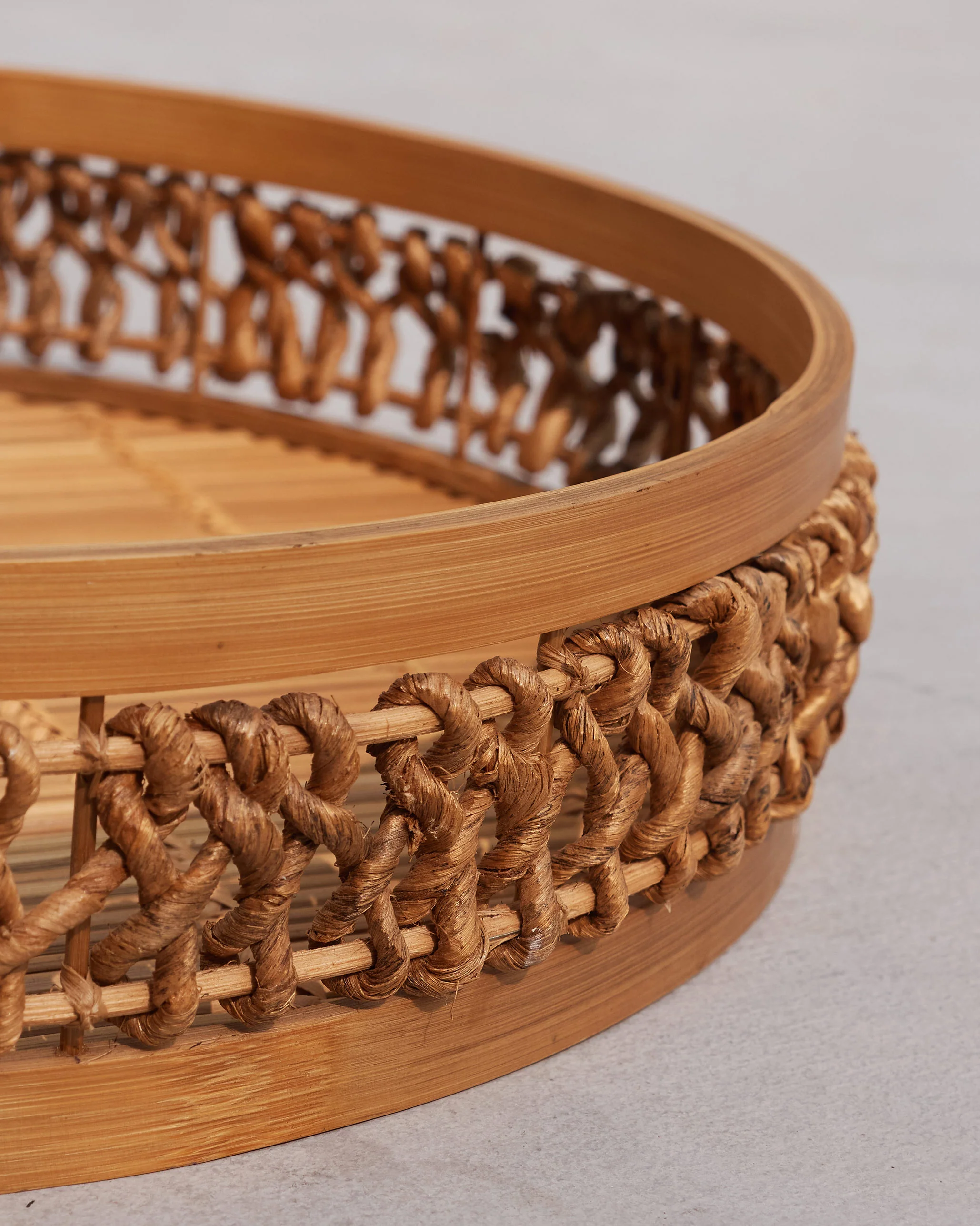Mahi Round Tray - Image 4