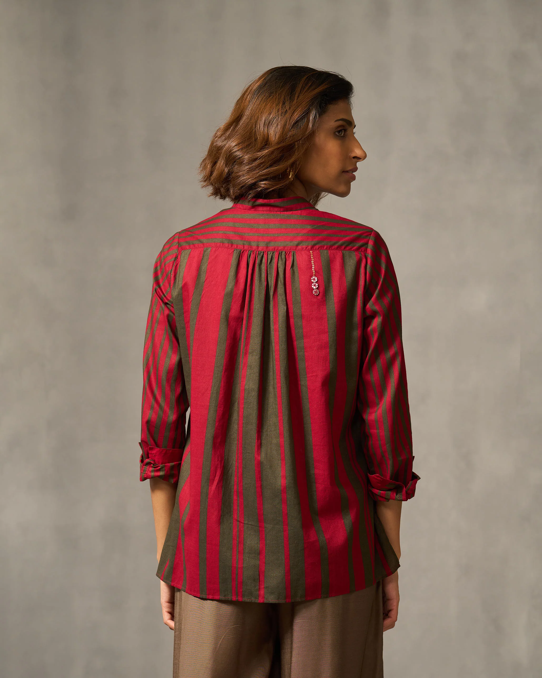 Mandarin Collar Top - Red & Oak Brown Print - Image 4