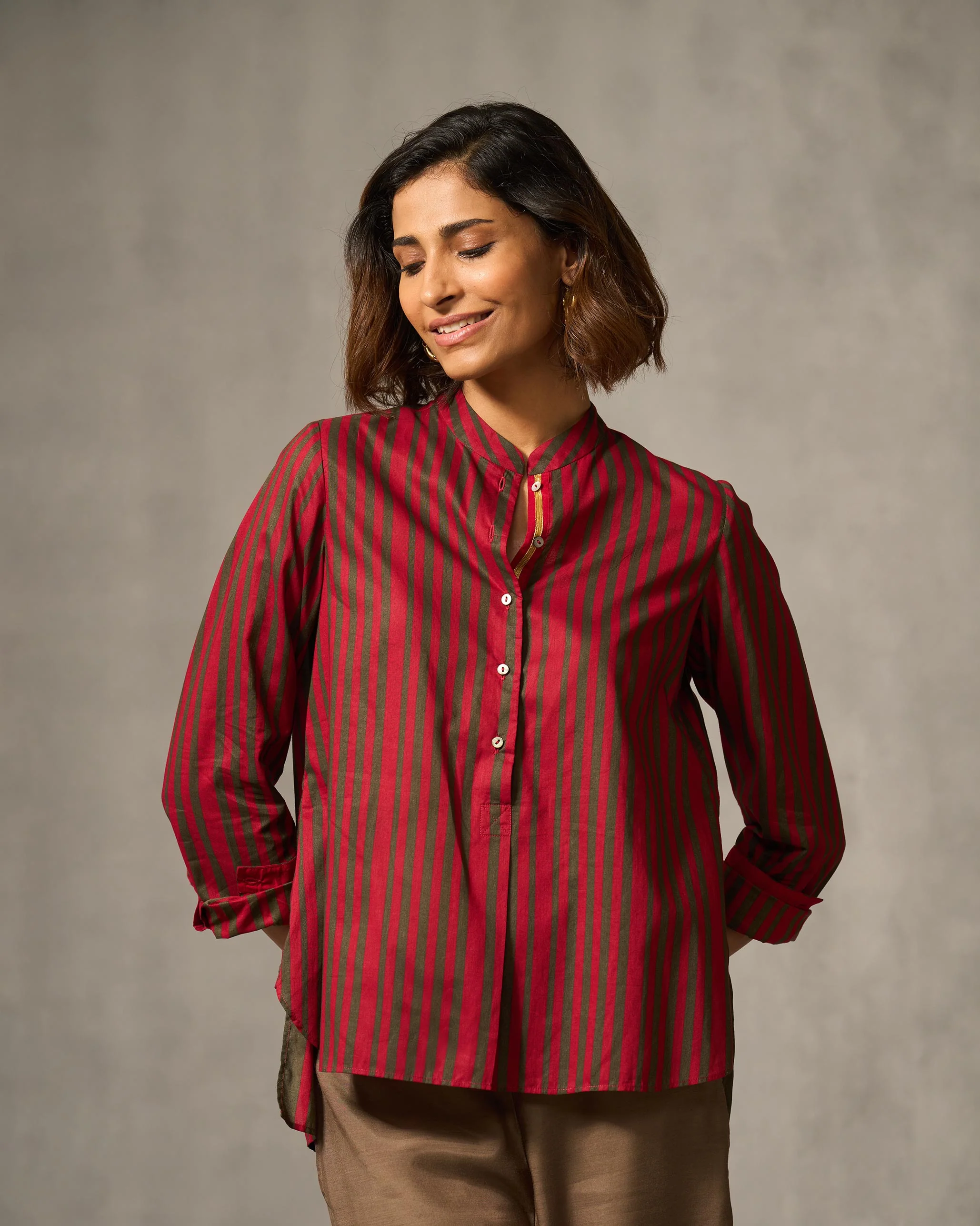Mandarin Collar Top - Red & Oak Brown Print - Image 5