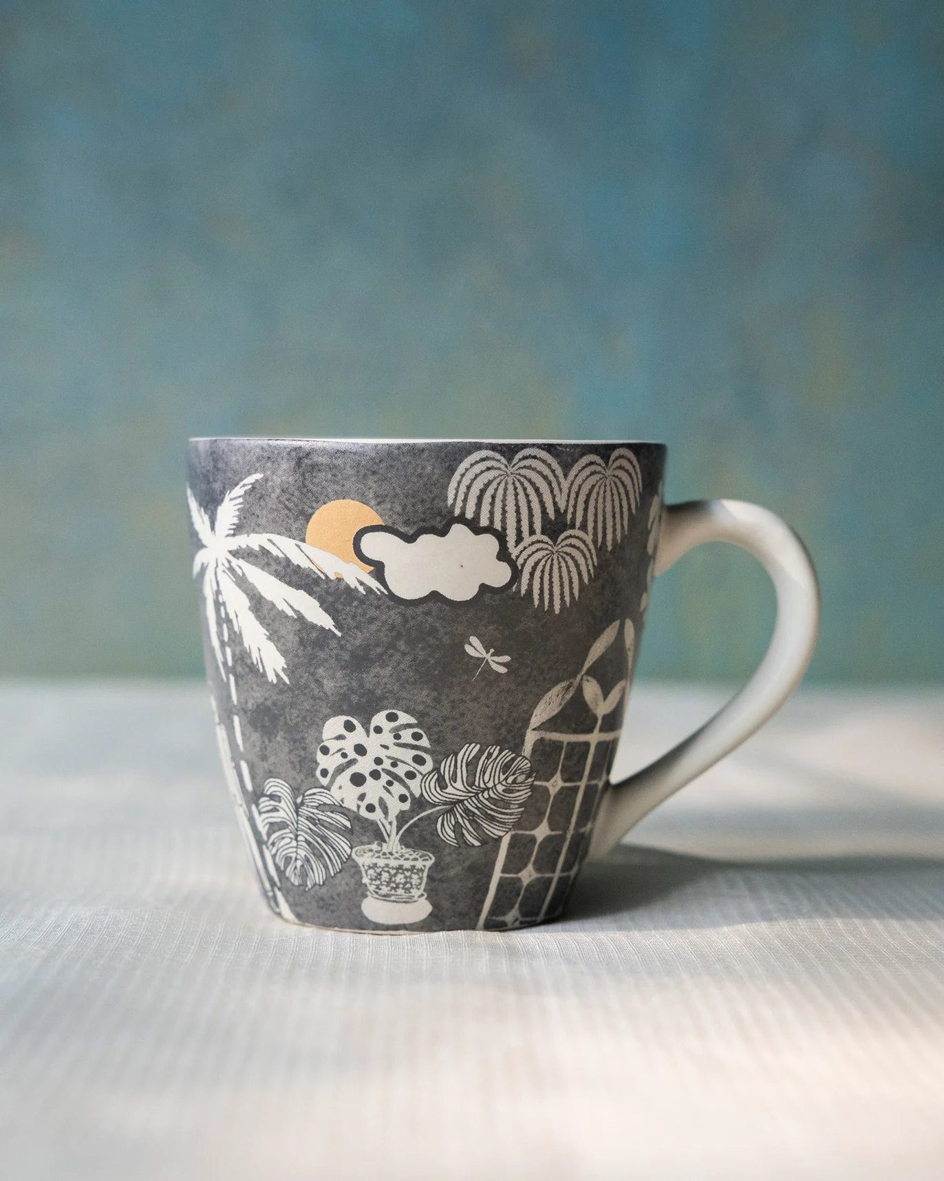 Mandovi Palm Mug - Charcoal - Image 2
