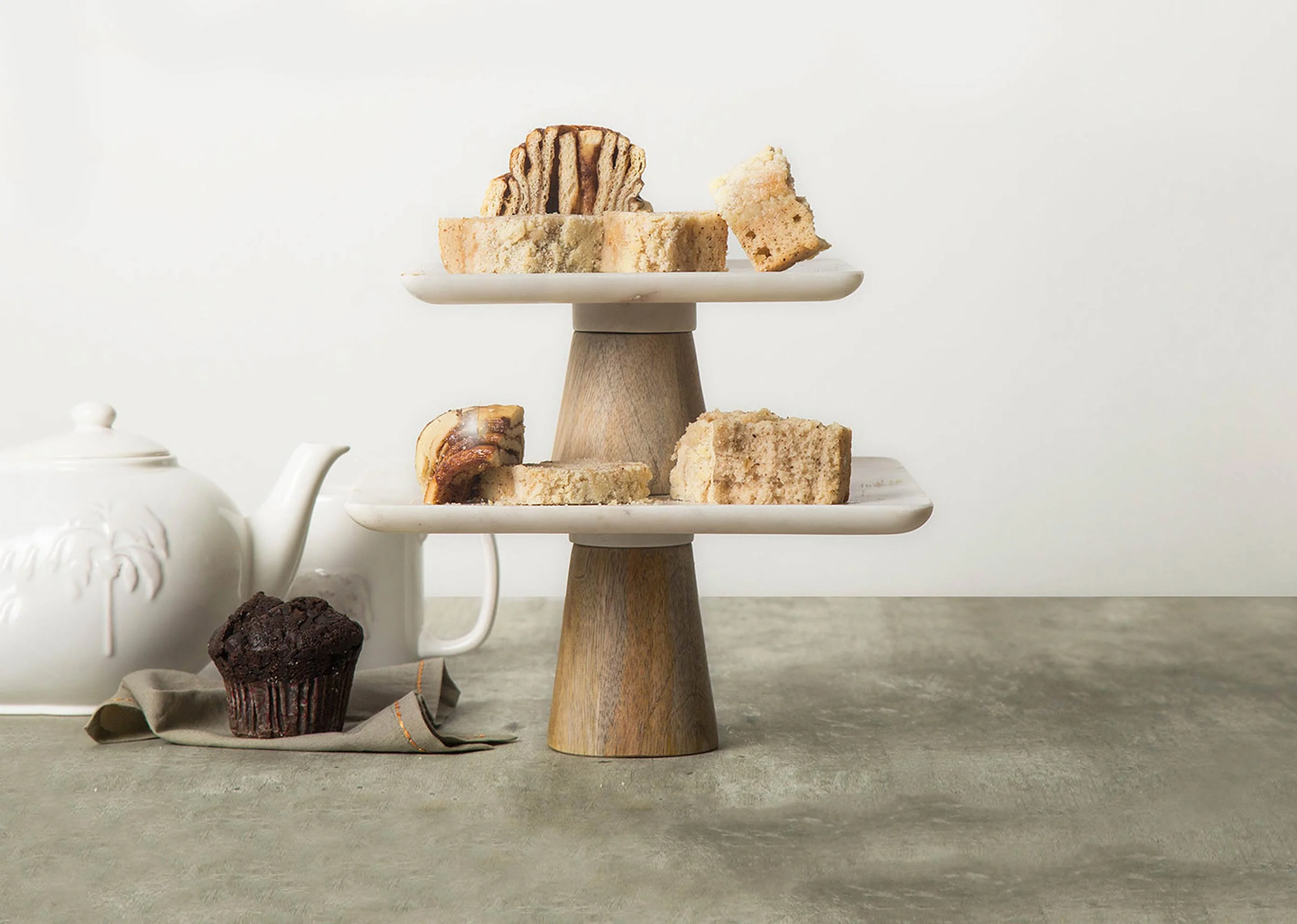 Marble & Wood Cake Stand - Large - Image 3