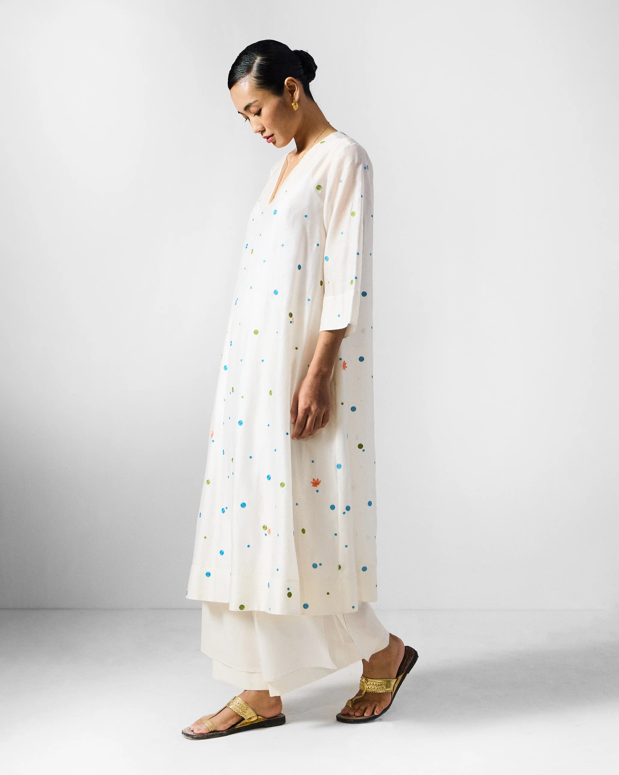 Meadow Kurta - Ivory Embroidered - Image 3