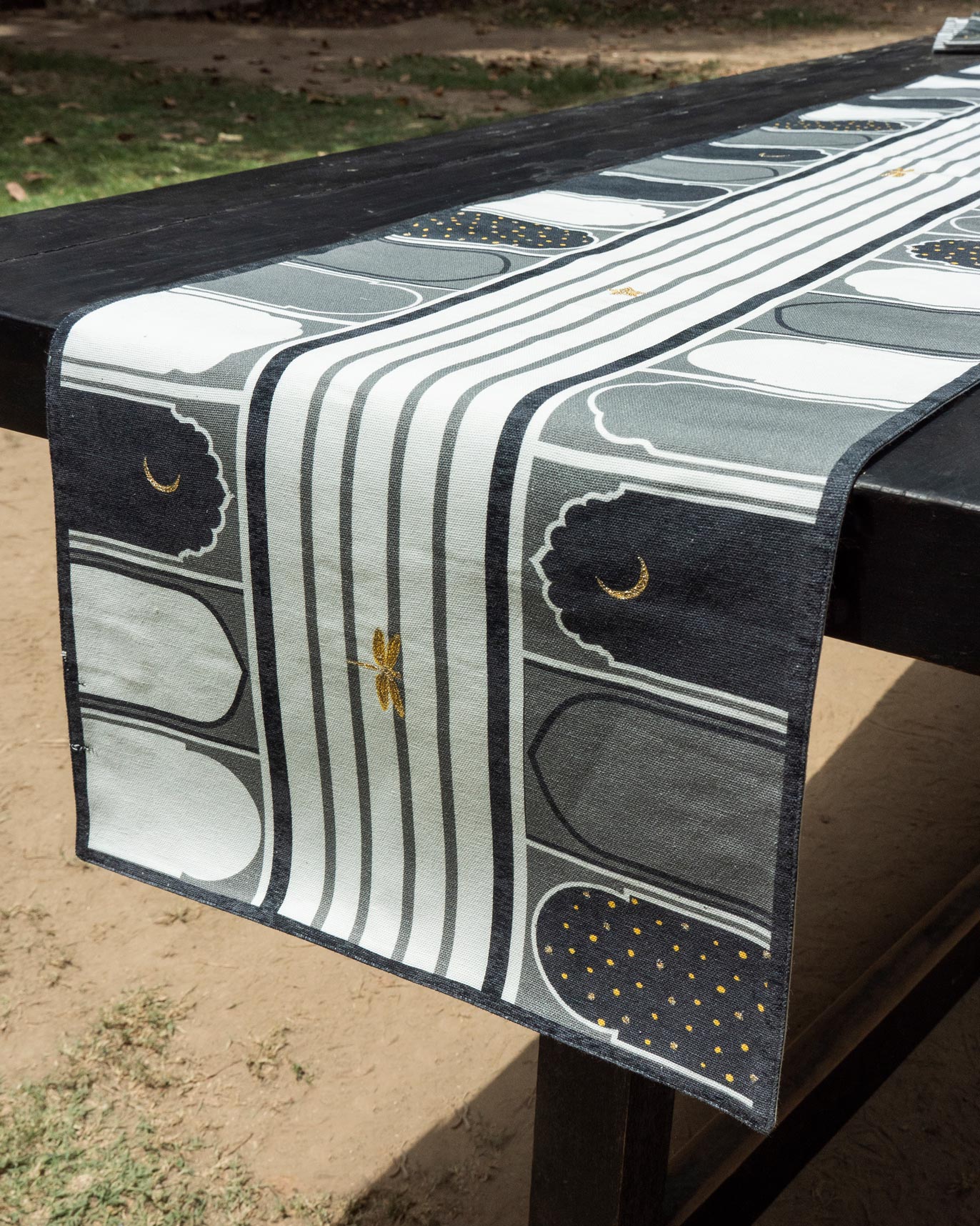 Mehrab Table Runner - Image 3