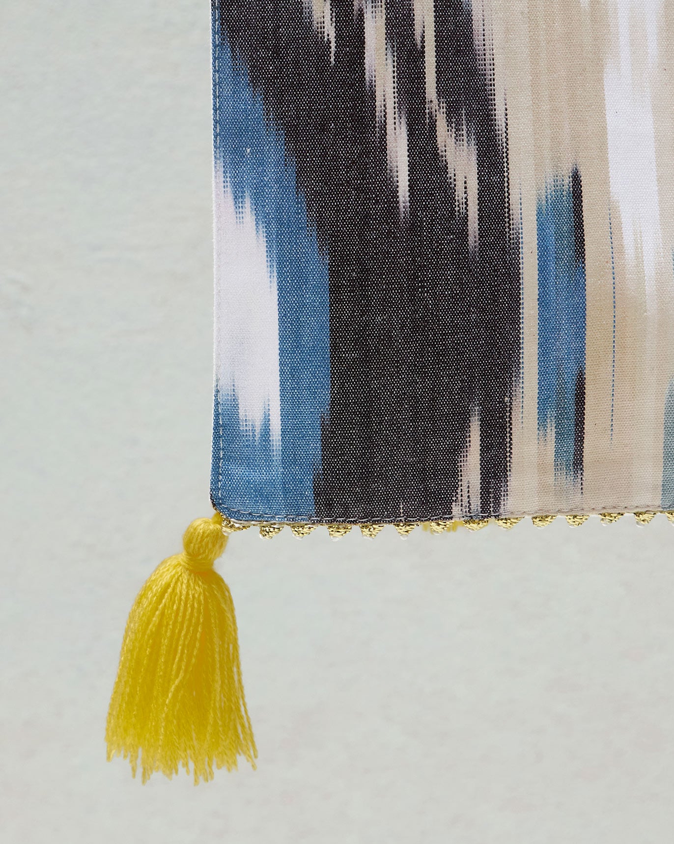 Mimpi Ikat Runner - Image 2