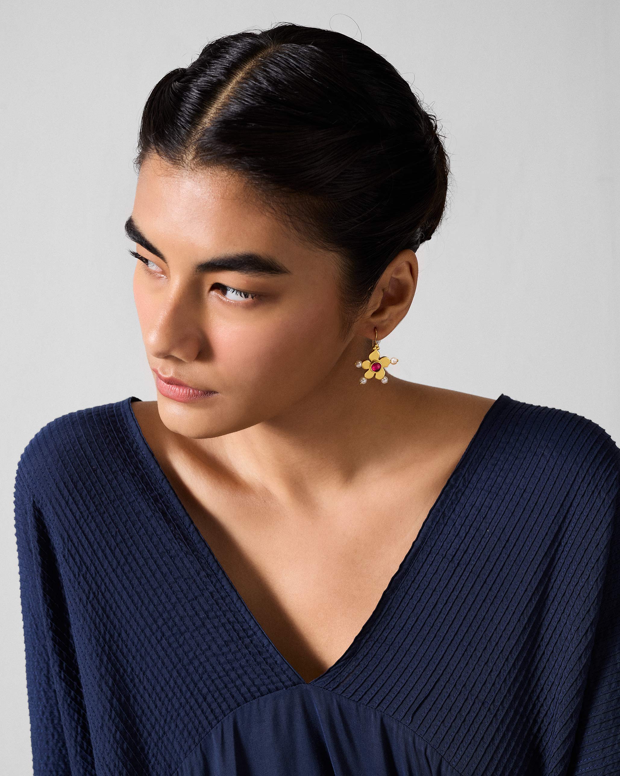 Mini Cutie Earrings - Gold - Image 5