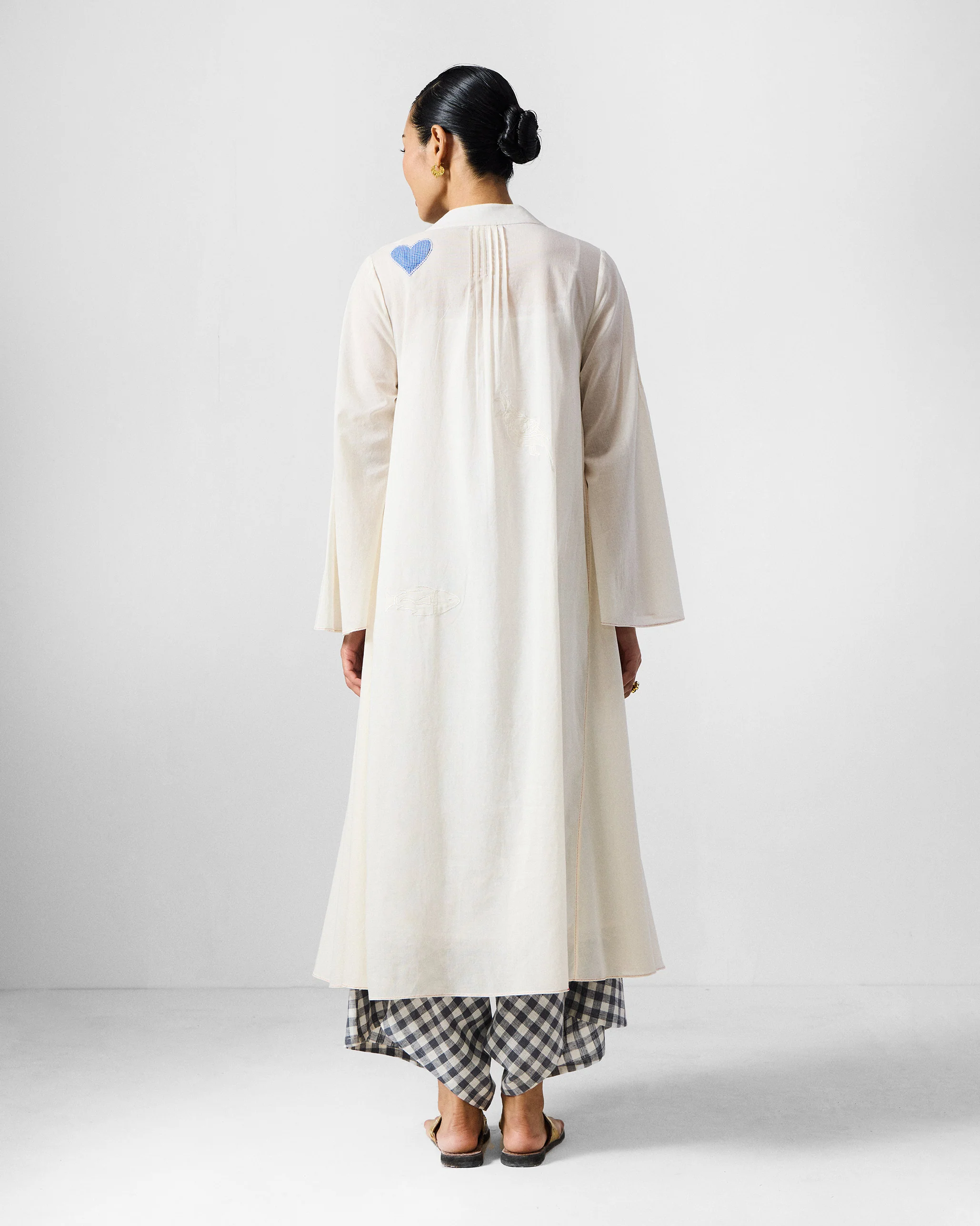 Mirai Kurta - White Embroidered - Image 4