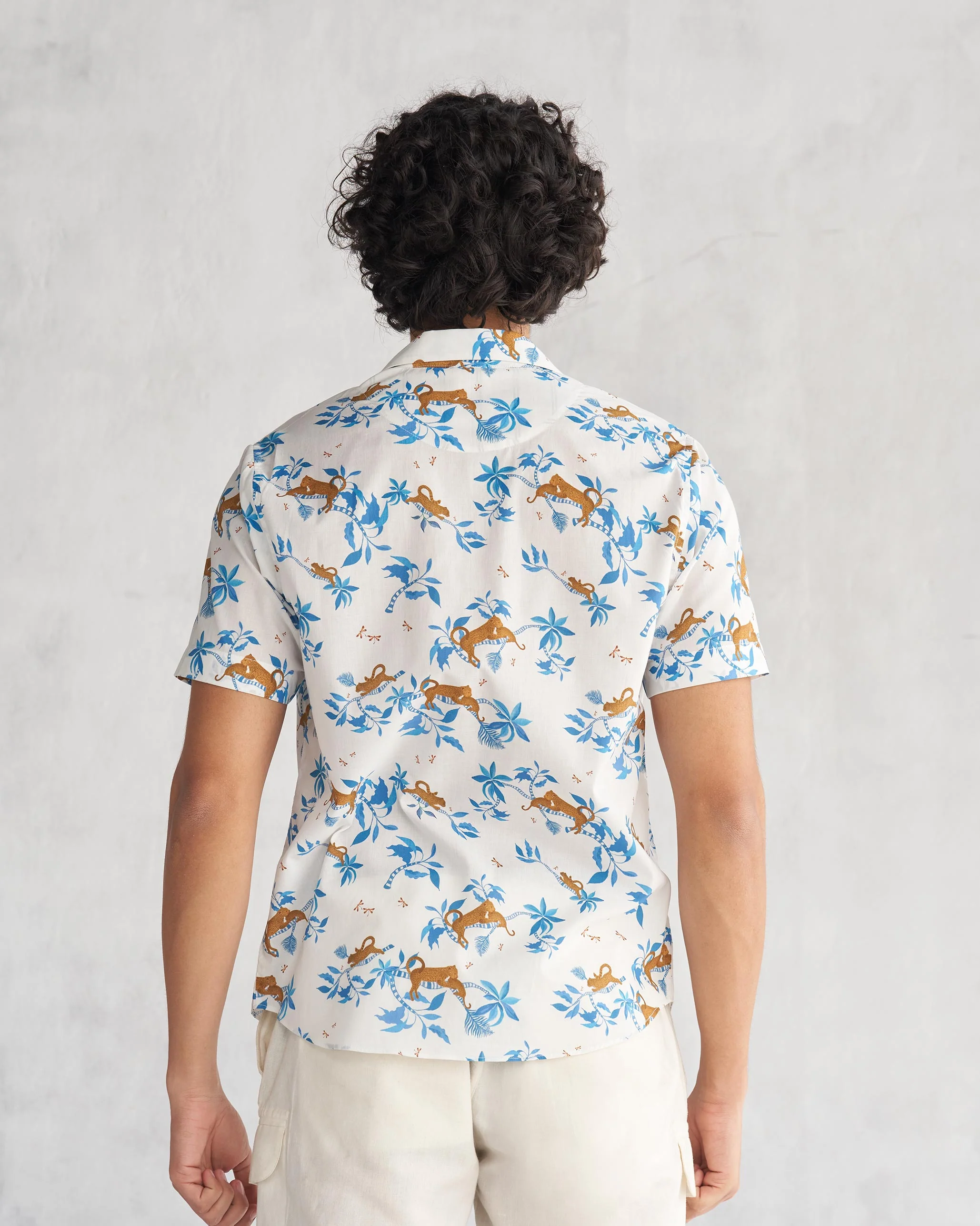 Mistari Shirt - White & Blue - Image 4