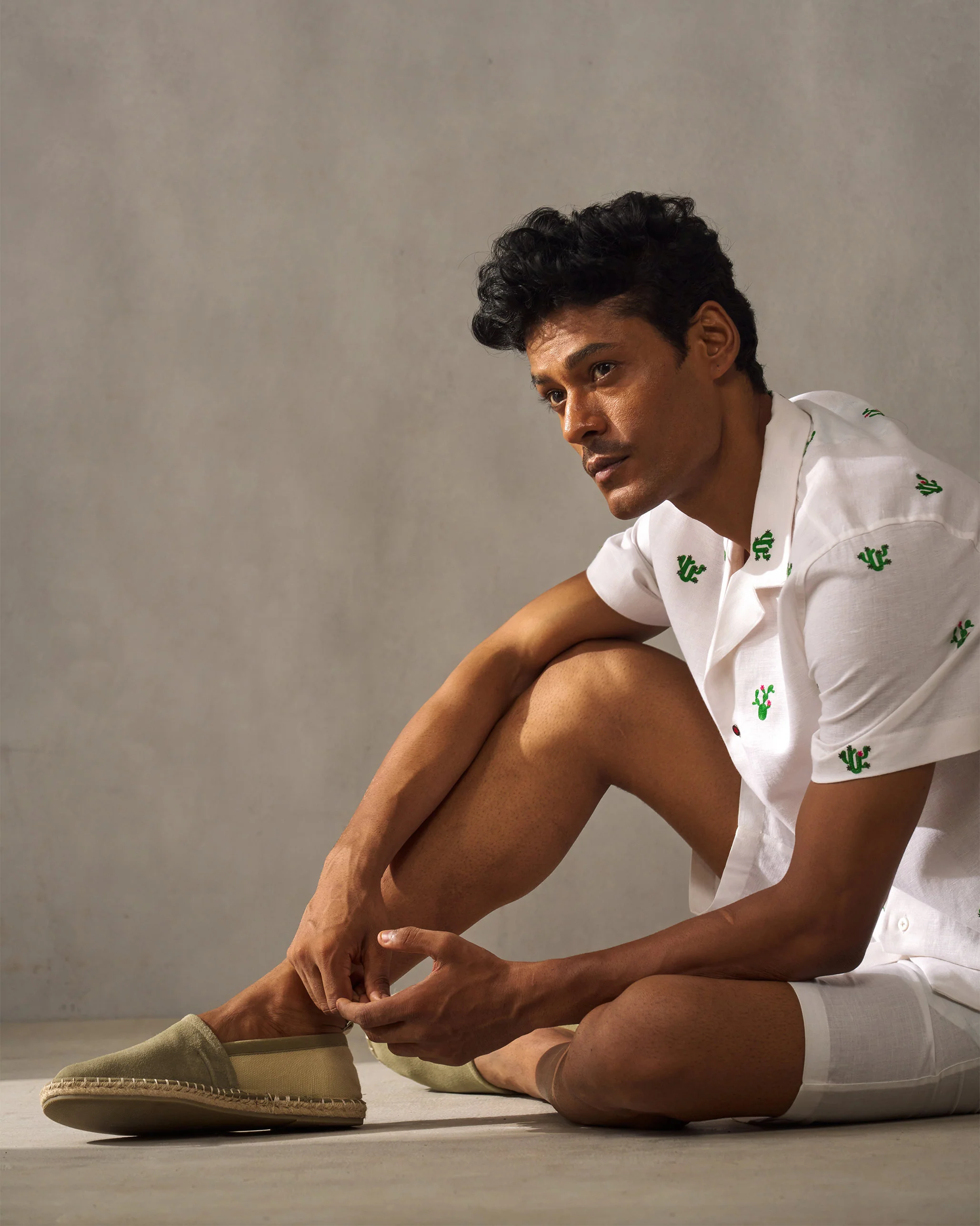 Mistari Shirt - White & Green Embroidered - Image 5