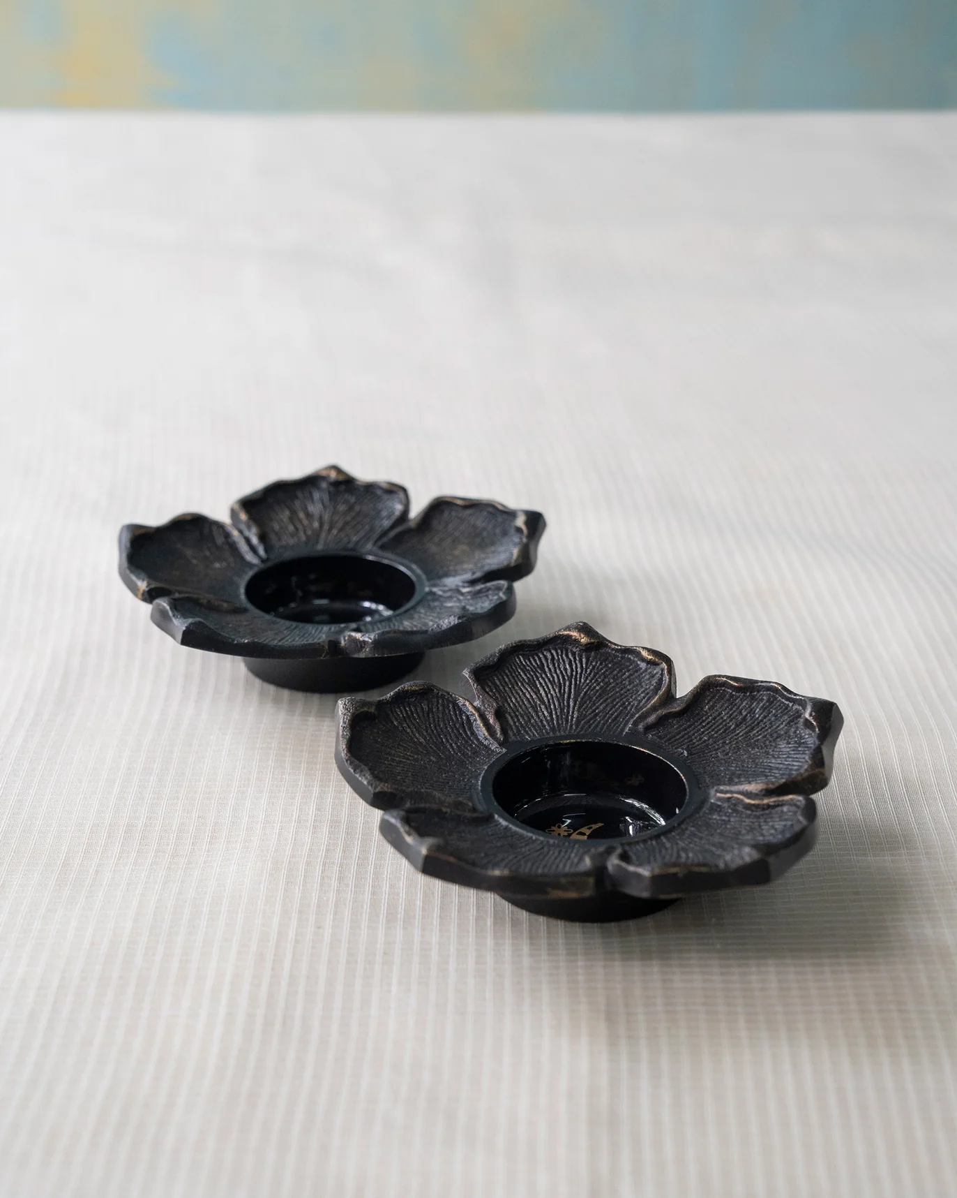 Moor Tealight Holder (Set of 2) - Image 2
