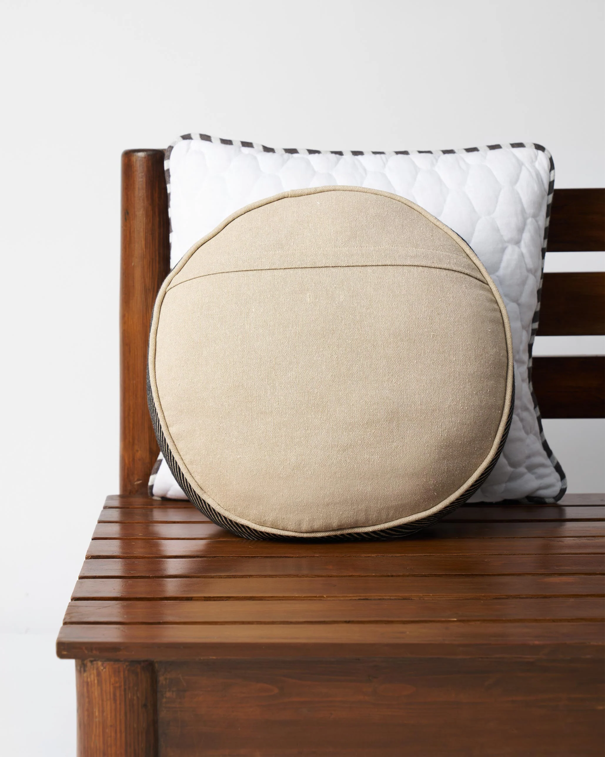 Morocco Leaf Cushion Cover(Black) - Image 4