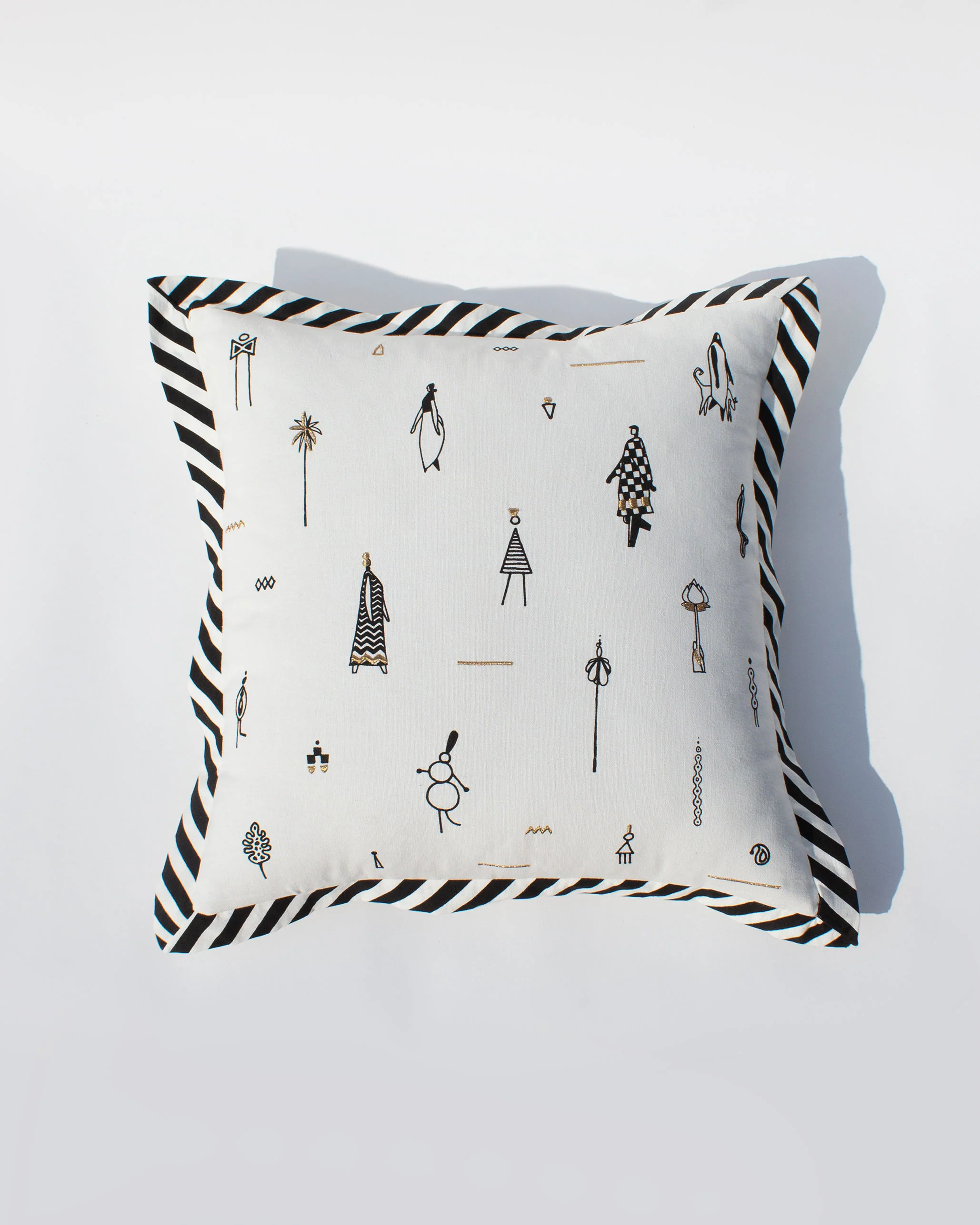Musafir Cushion Cover - Black & White - Image 2