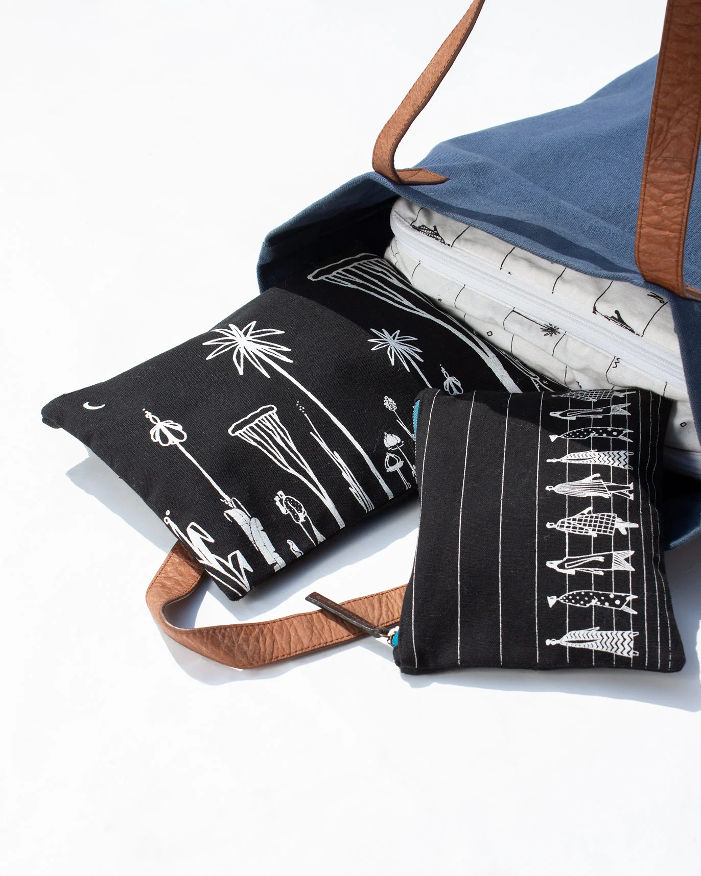 Musafir Jumbo Pouch - Image 4