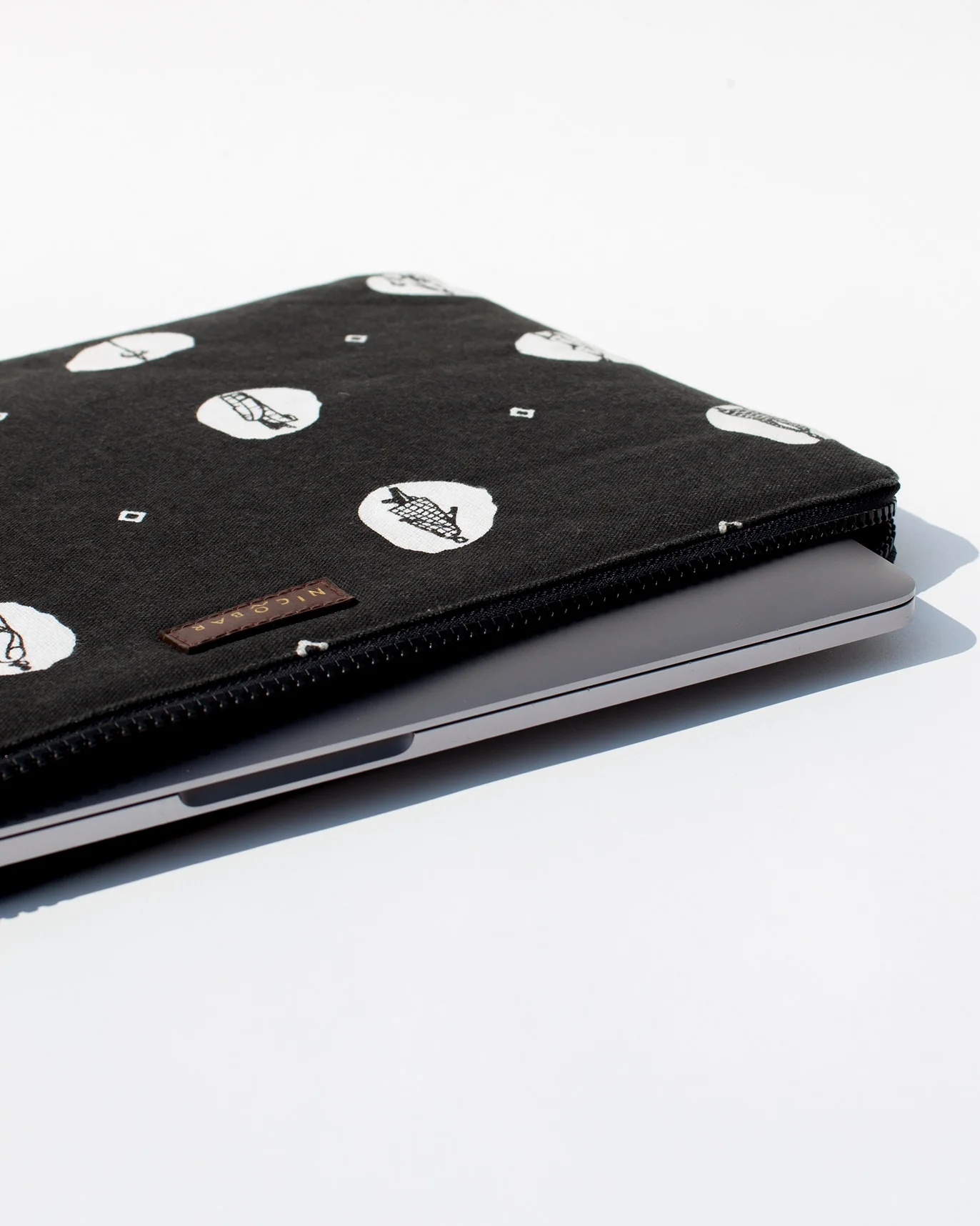 Musafir Laptop Sleeve (13) - Image 4