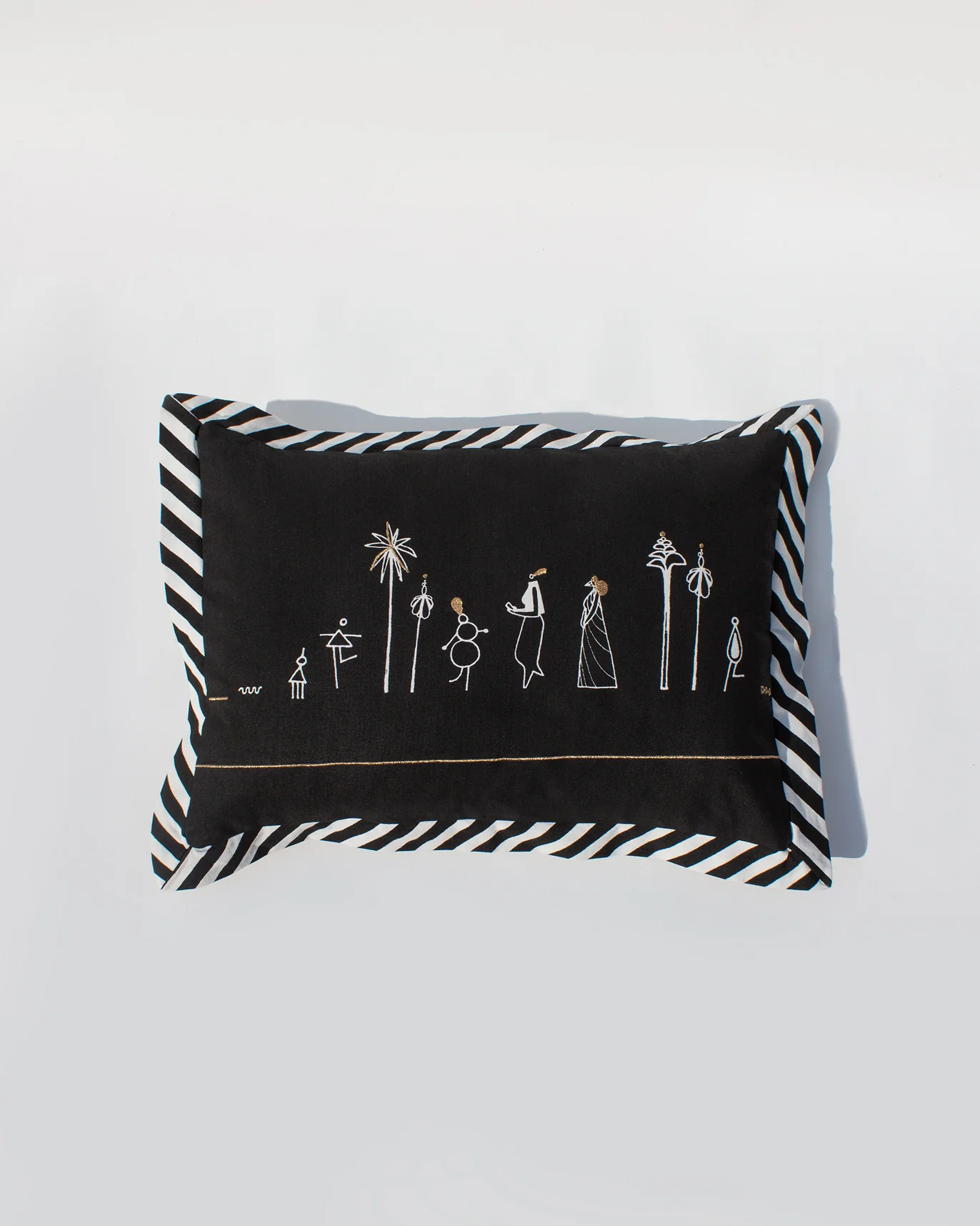 Musafir Lumbar Pillow Cover - Black & White - Image 2