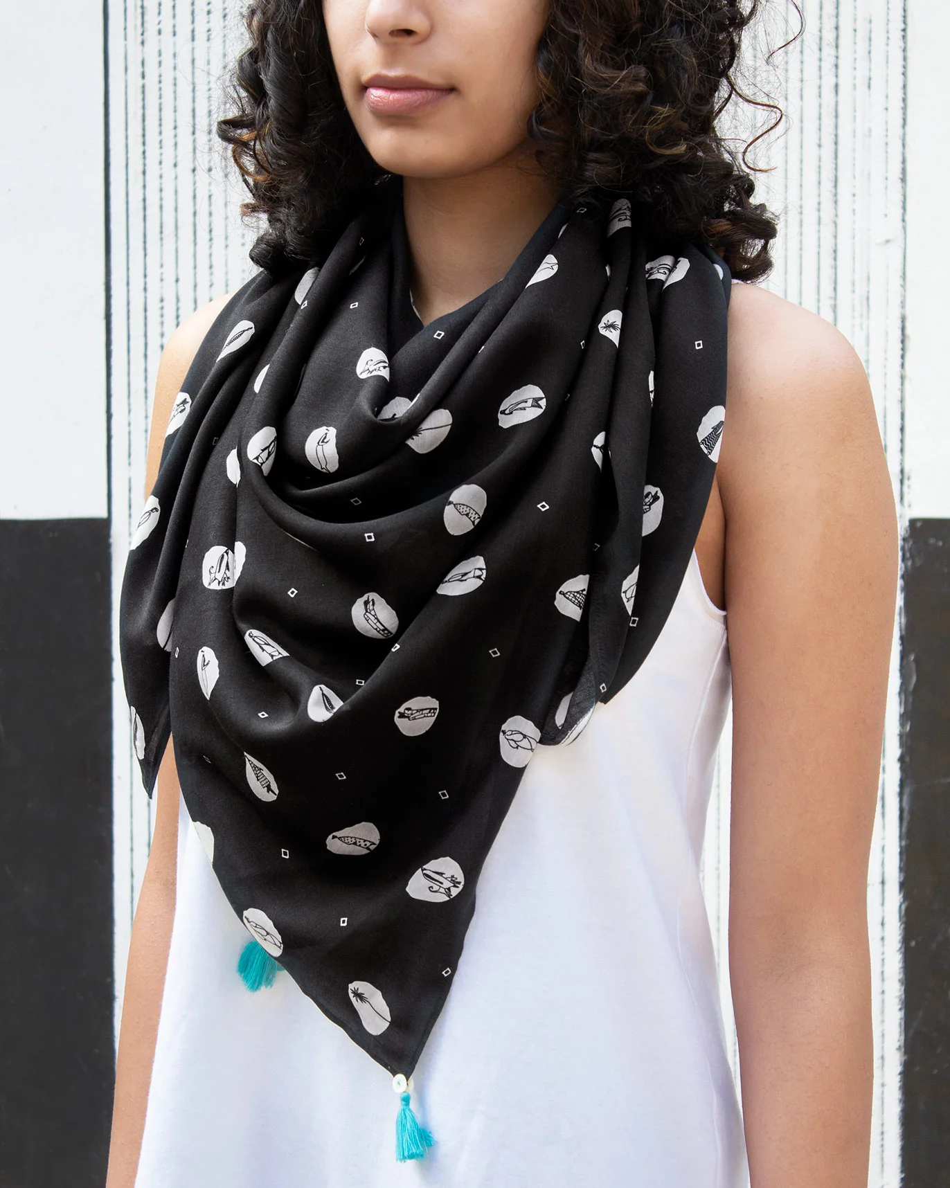 Musafir Scarf - Black - Image 5