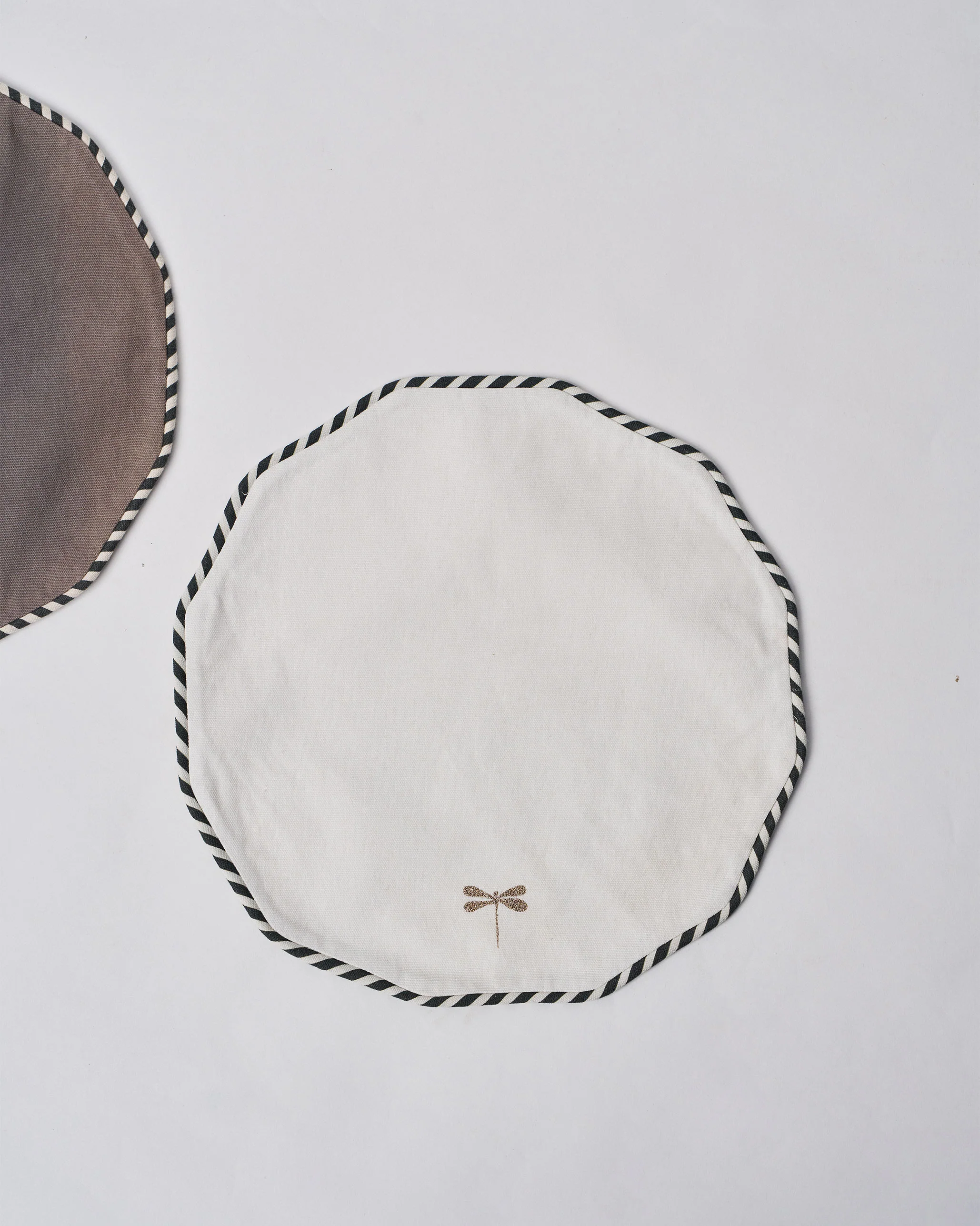 Myra Placemat (Set of 2) - Image 2