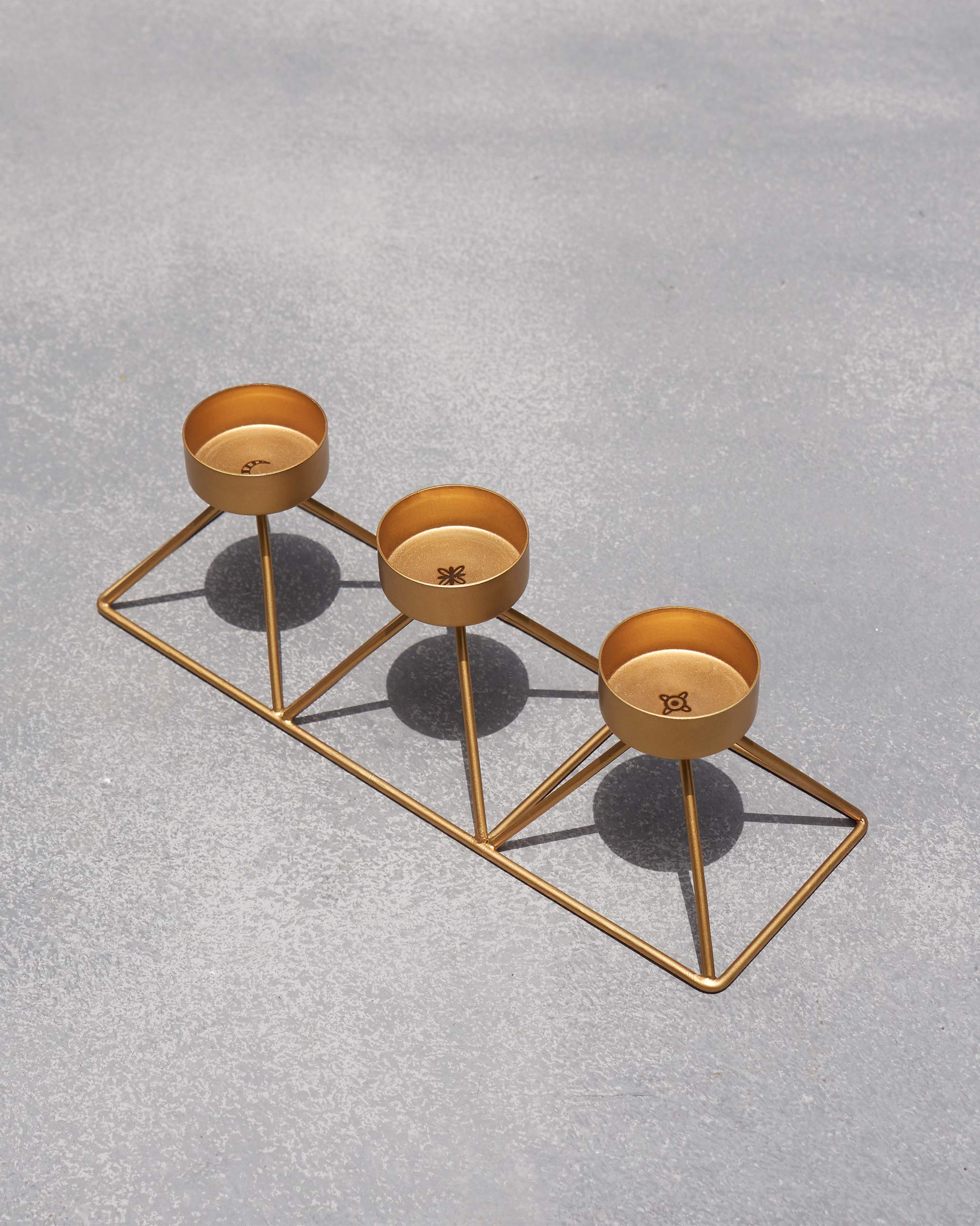 Myra Tealight Stand - Image 3
