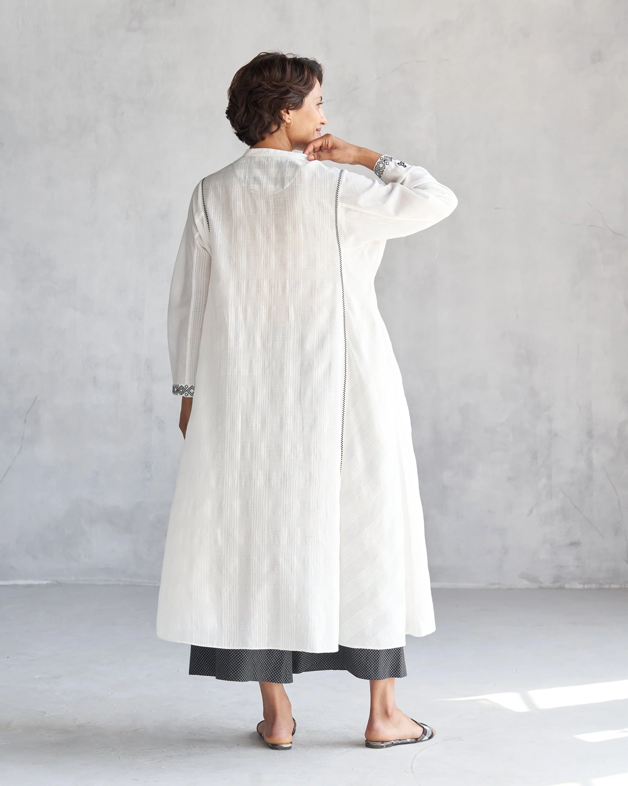 Naomi Kurta - Ivory - Image 4
