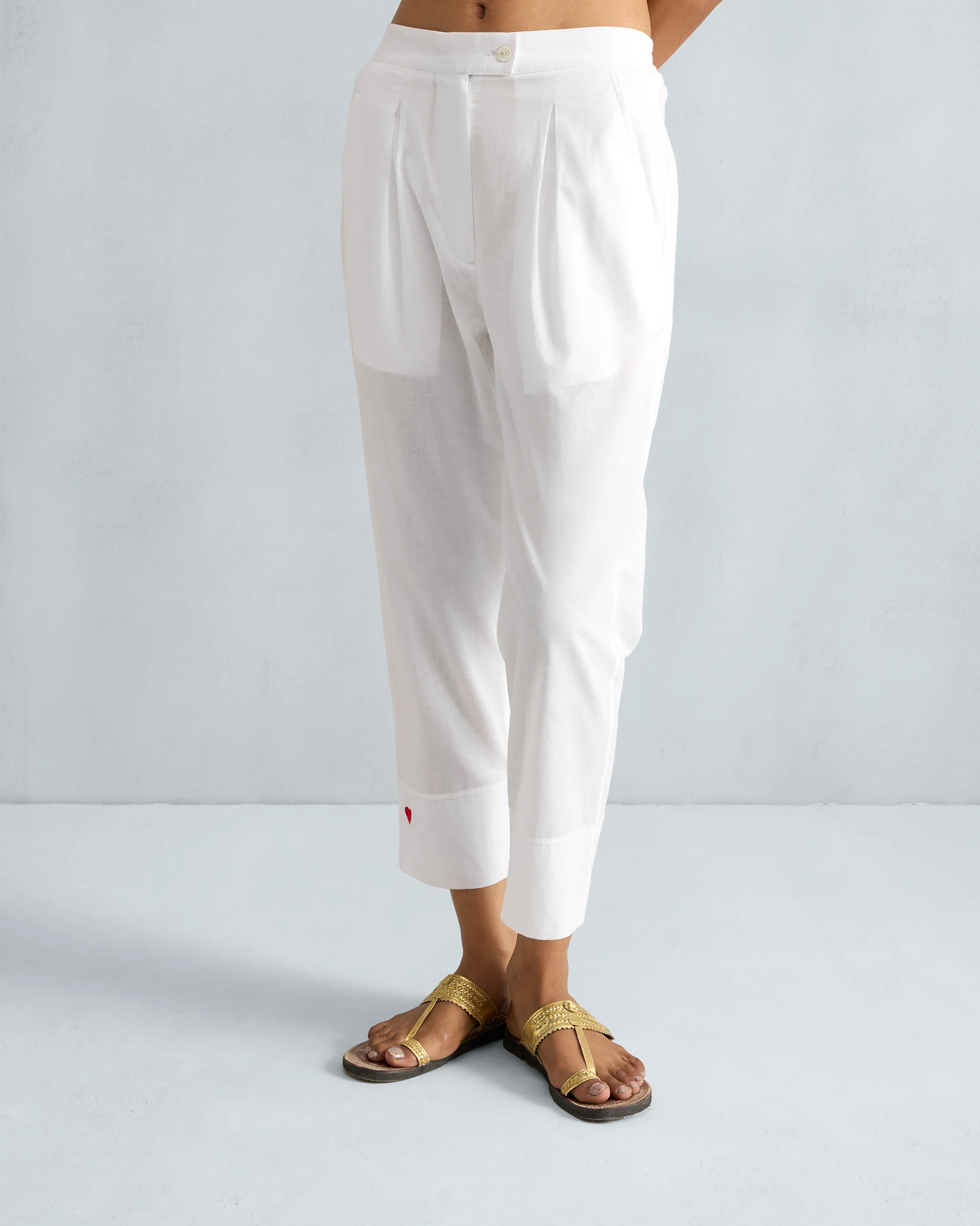 Narrow Pants - White