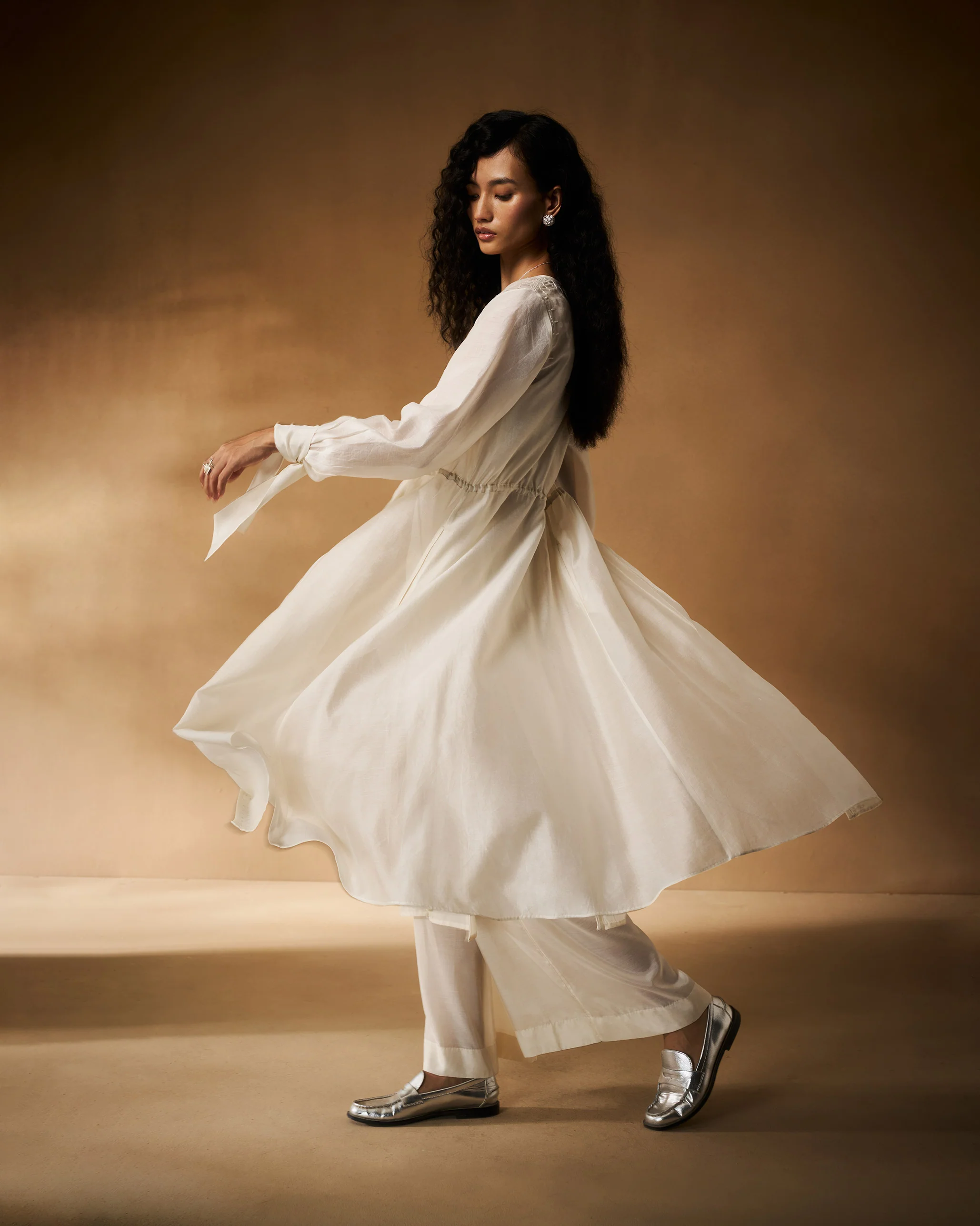 Nazaha Overlay - Ivory Chikankari - Image 5