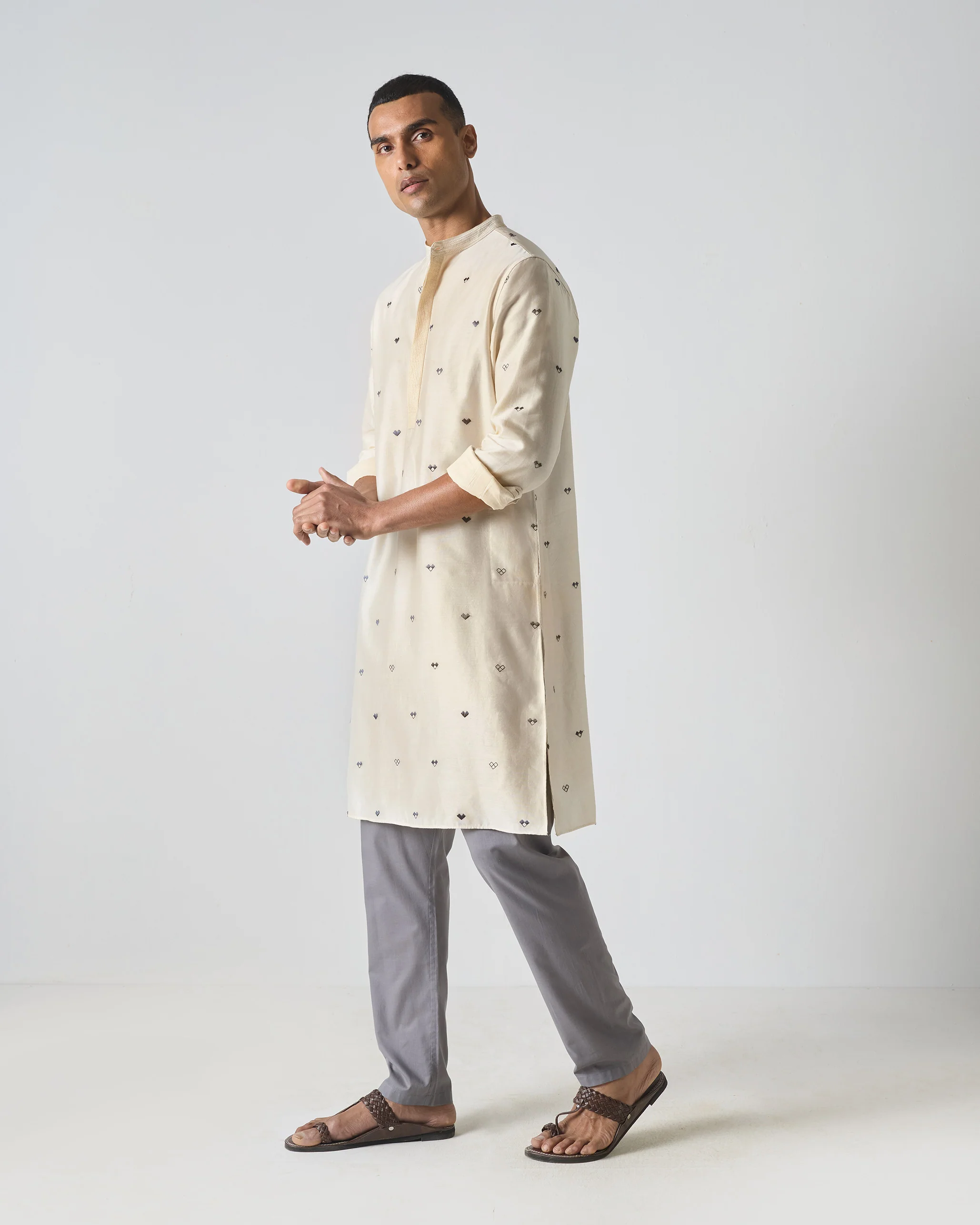 Neckband Kurta - Ivory & Charcoal Embroidered - Image 2