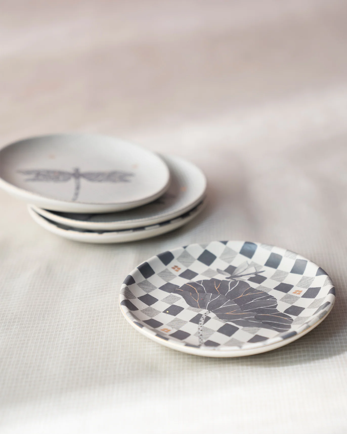 Nectar tea plates (set of 4) - Image 2