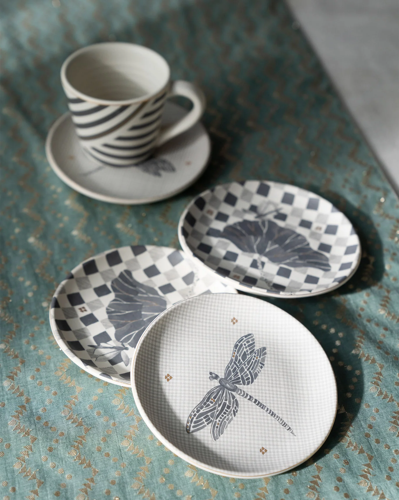 Nectar tea plates (set of 4) - Image 4