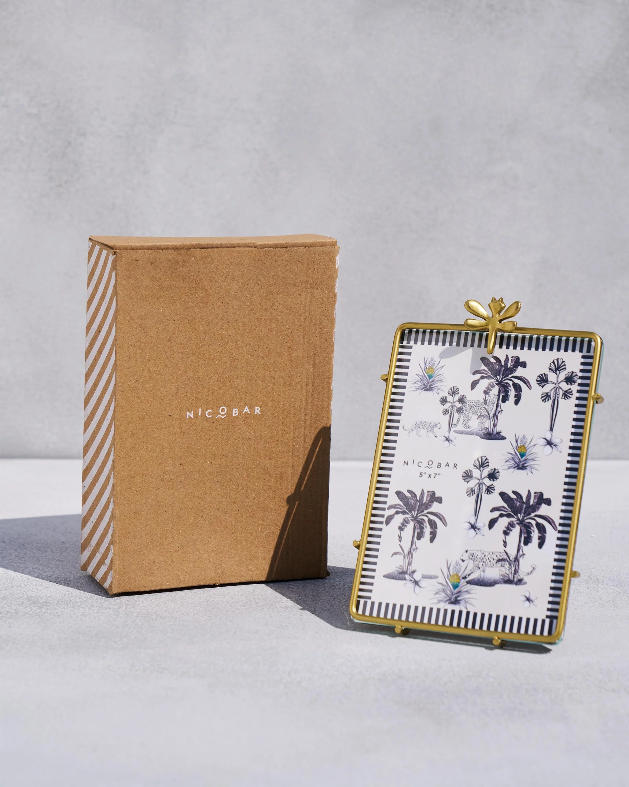 Nizara Photo Frame - Image 3