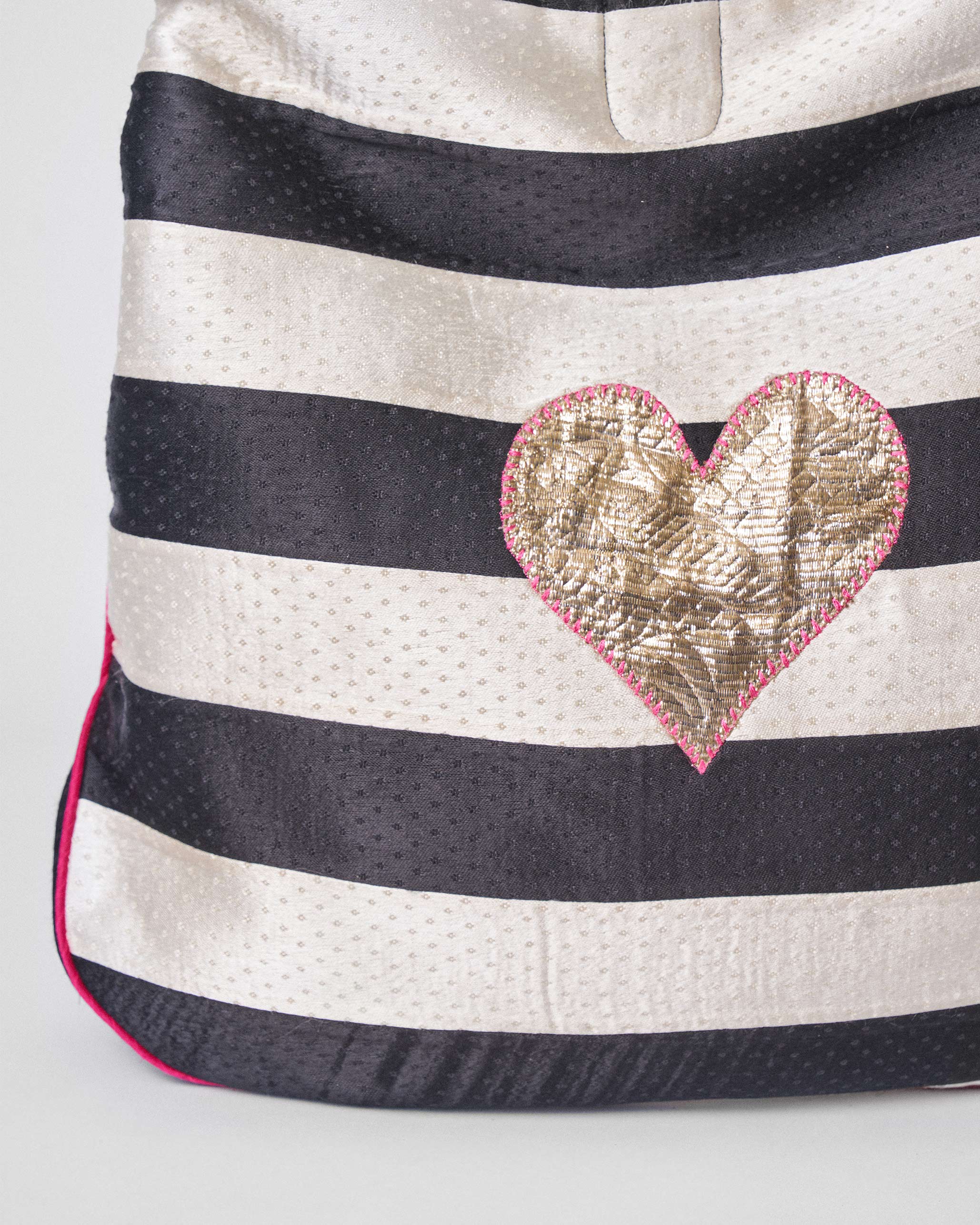 Nomad Tote - Black & Ivory - Image 6