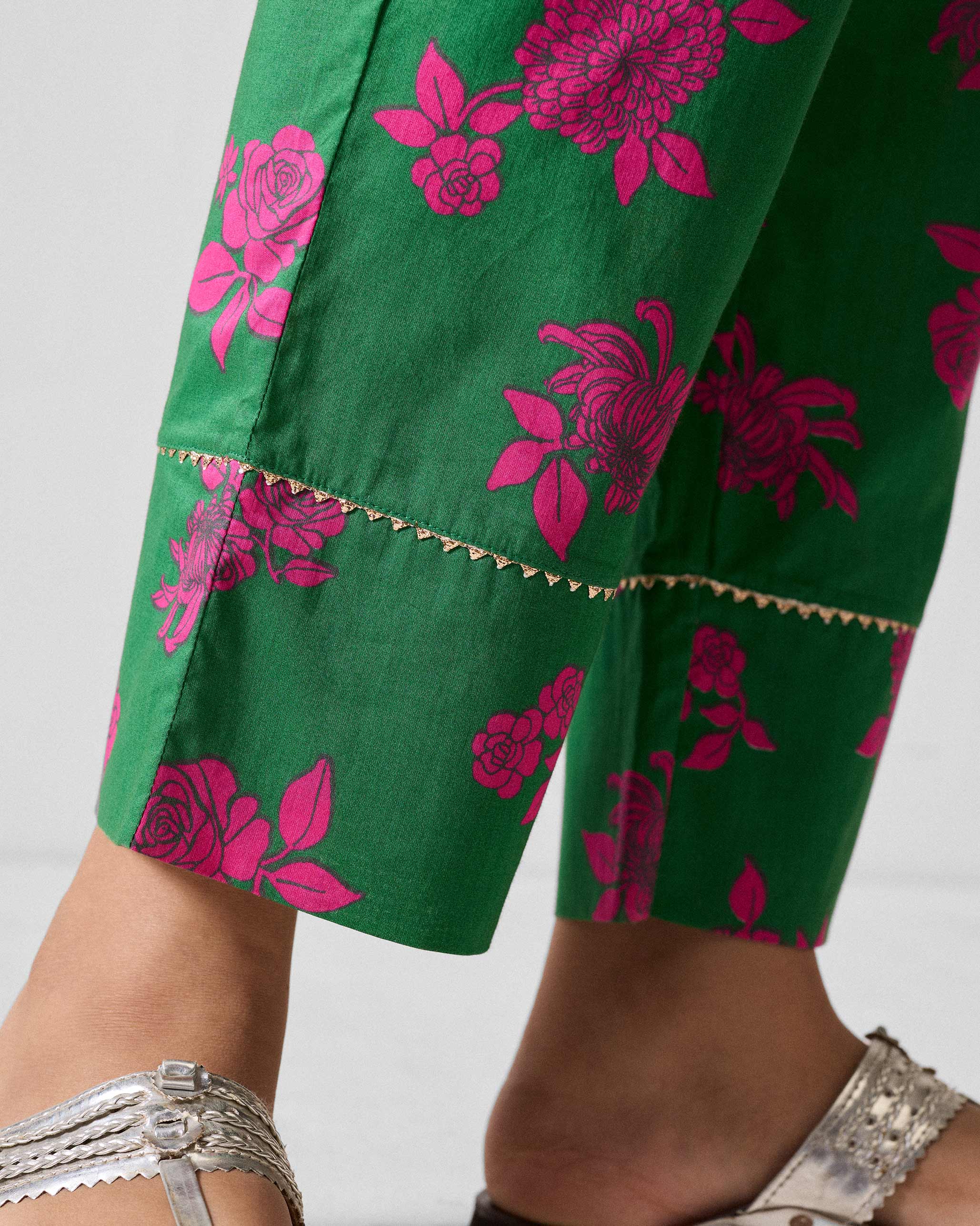 Novel Narrow Pants - Green Printed - Image 5
