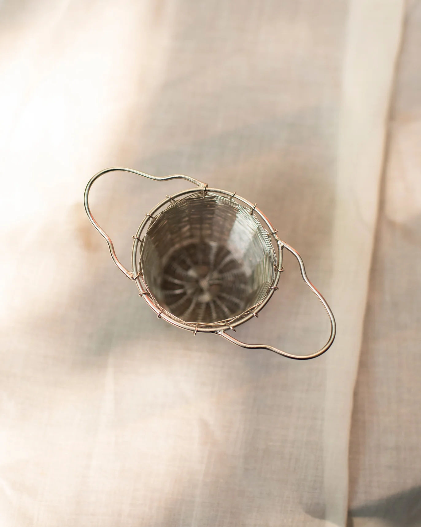 Oasis Tea Strainer - Image 3