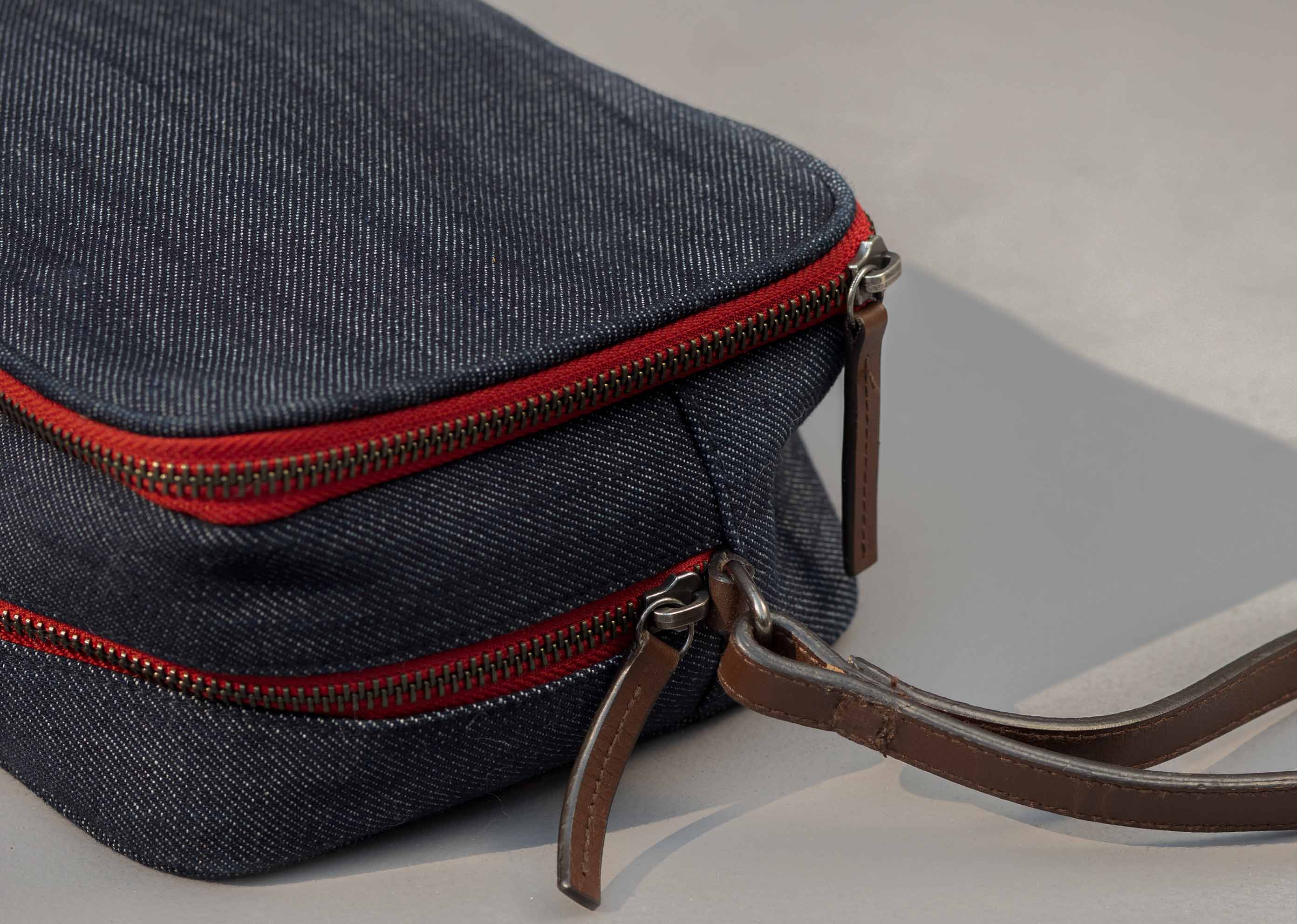 Oasis Toilet Case - Denim - Image 3