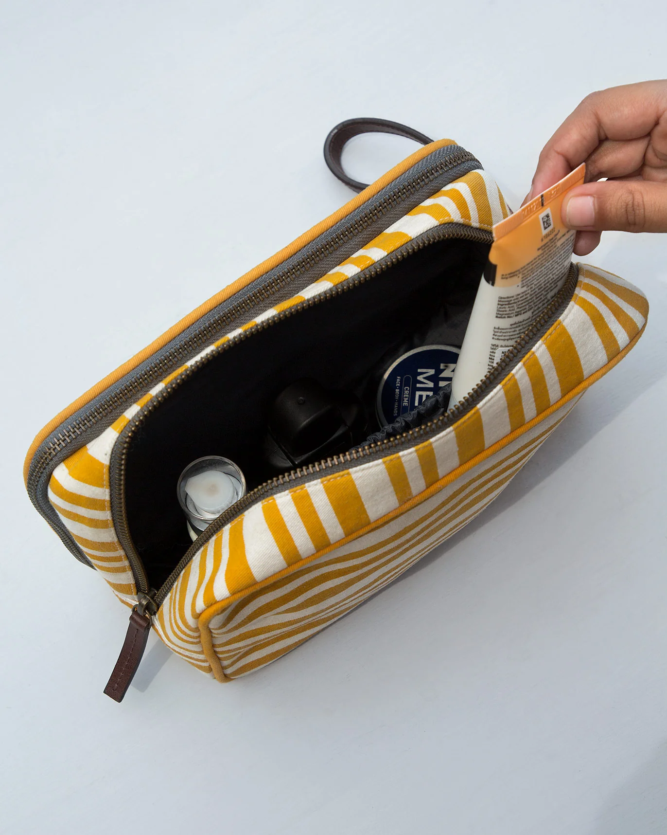 Oasis Toilet Kit - Image 2