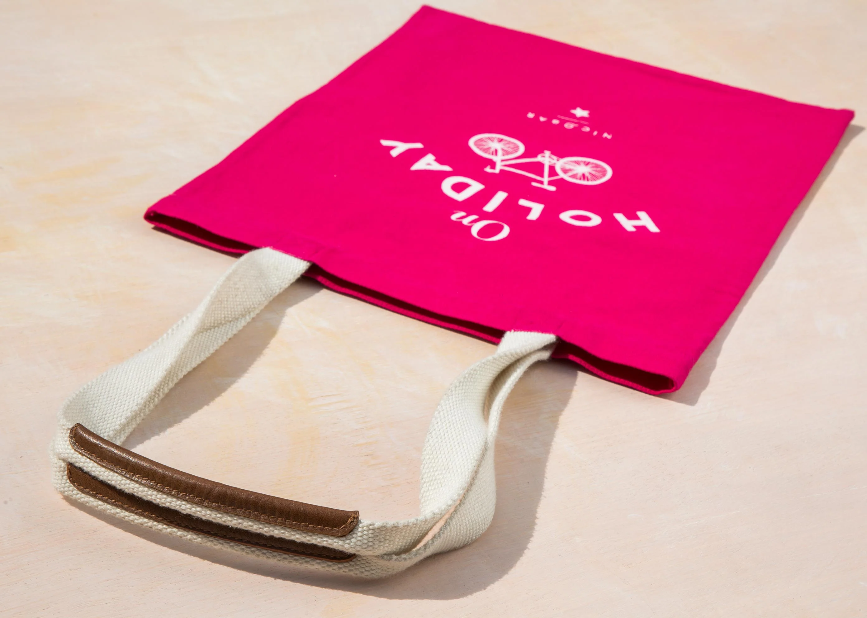 On Holiday Tote - Image 3