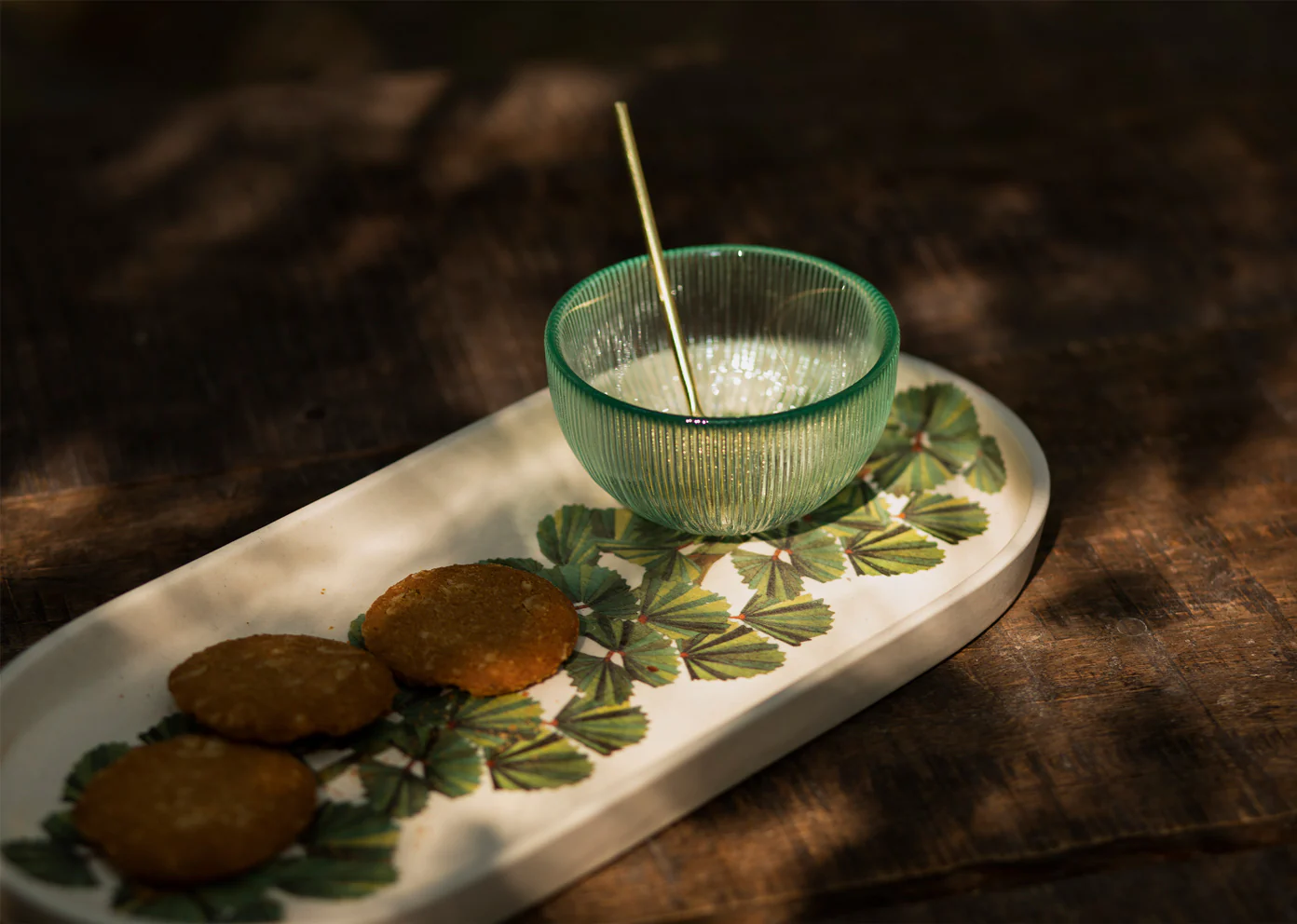 Oyster Bay Platter With Dip Bowl & Spoon - Image 3
