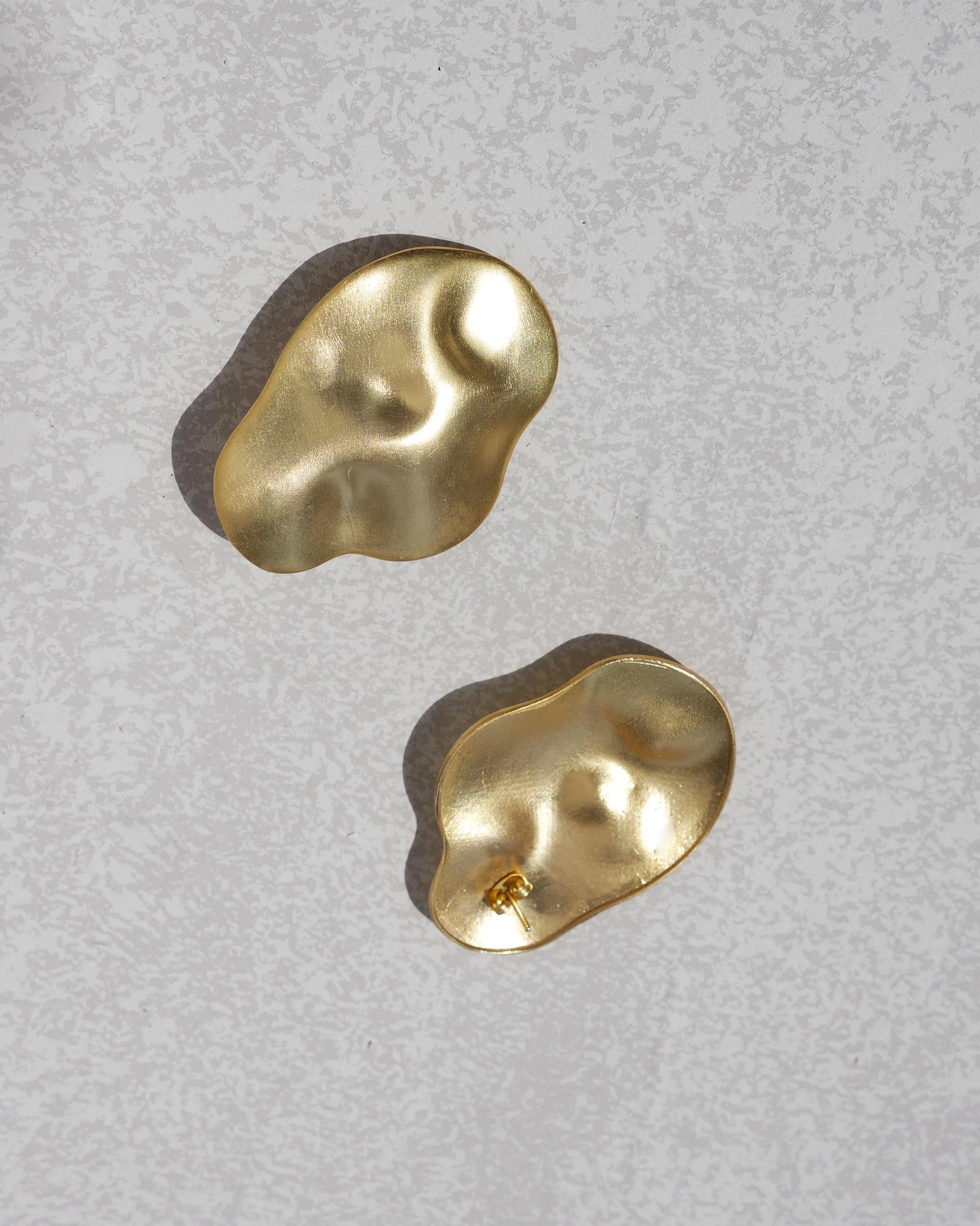 Oyster Drop Earrings - Brass - Image 3