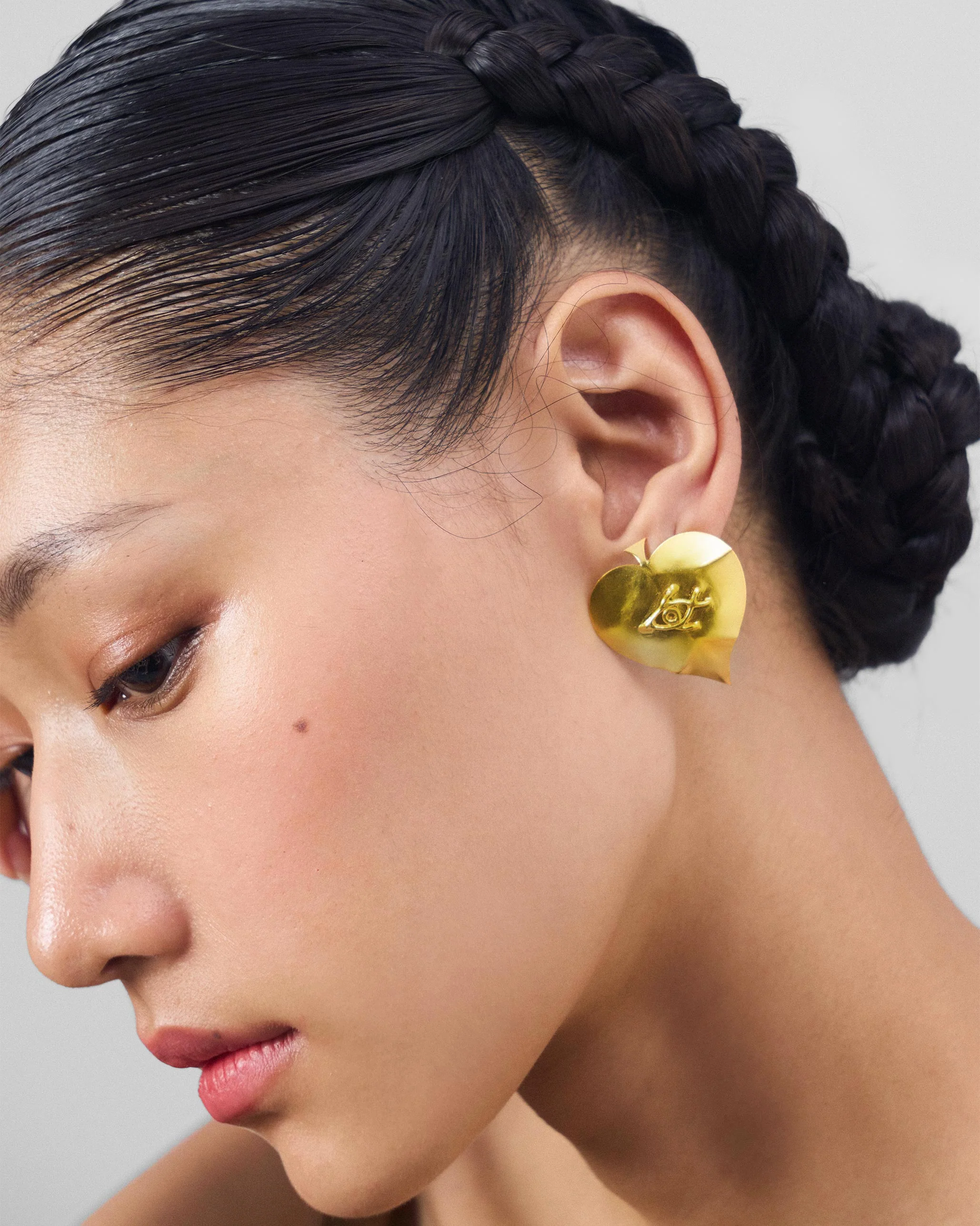 Paan Patta Studs - Gold