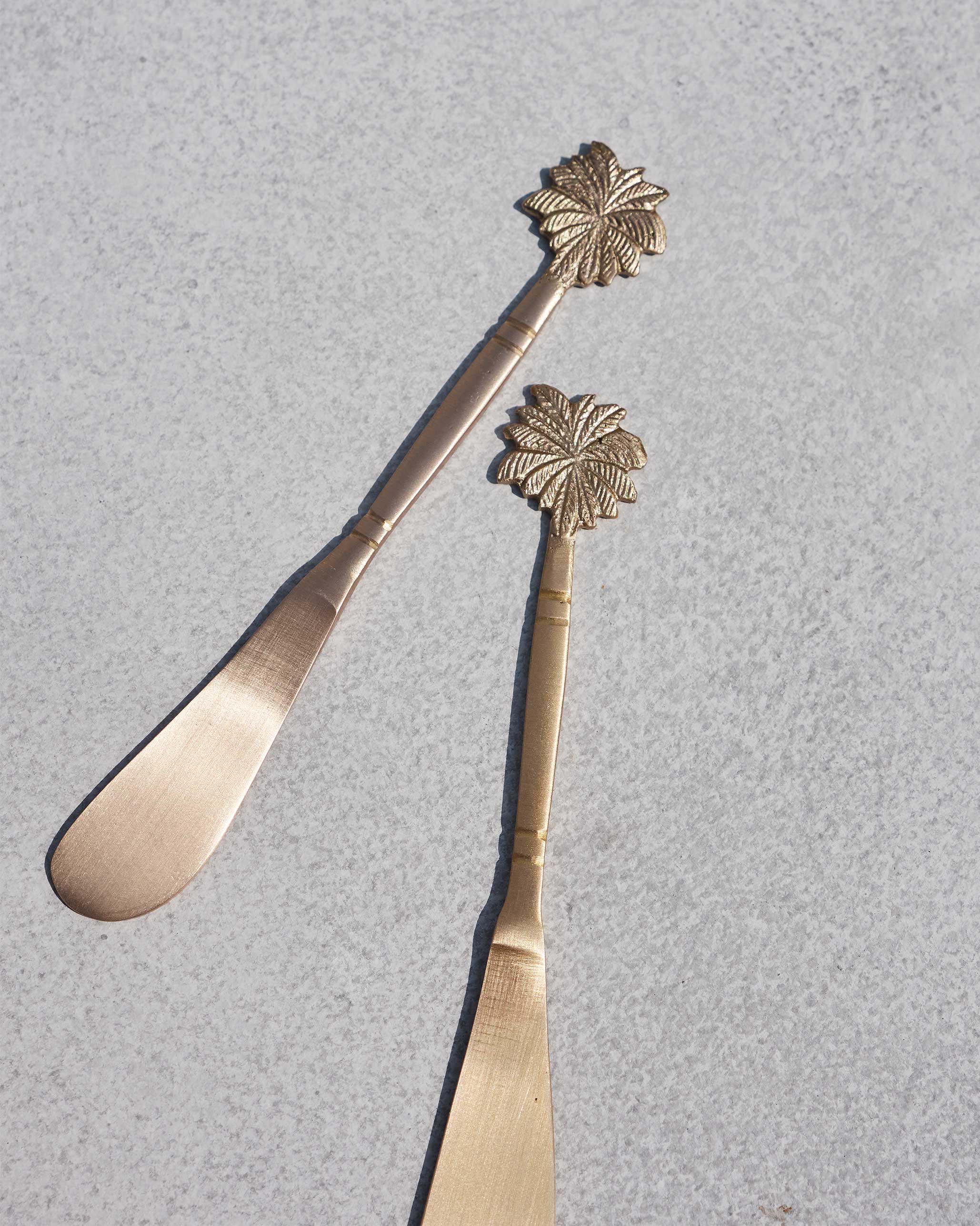 Palm Butter & Jam Spreading Knives (Set of 2) - Image 5