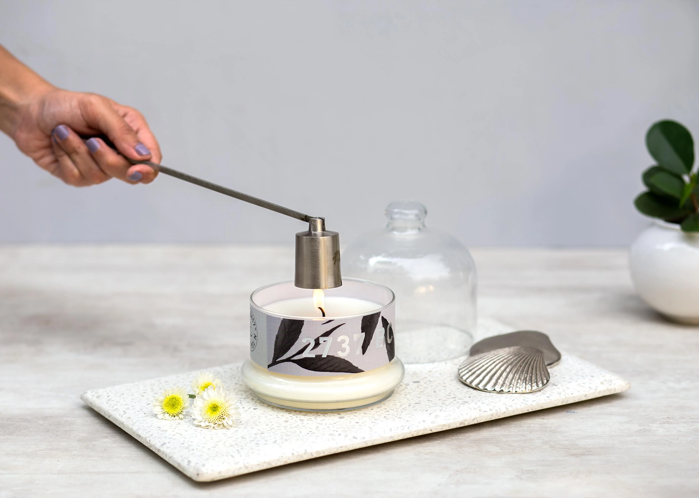 Palm candle snuffer - Image 3