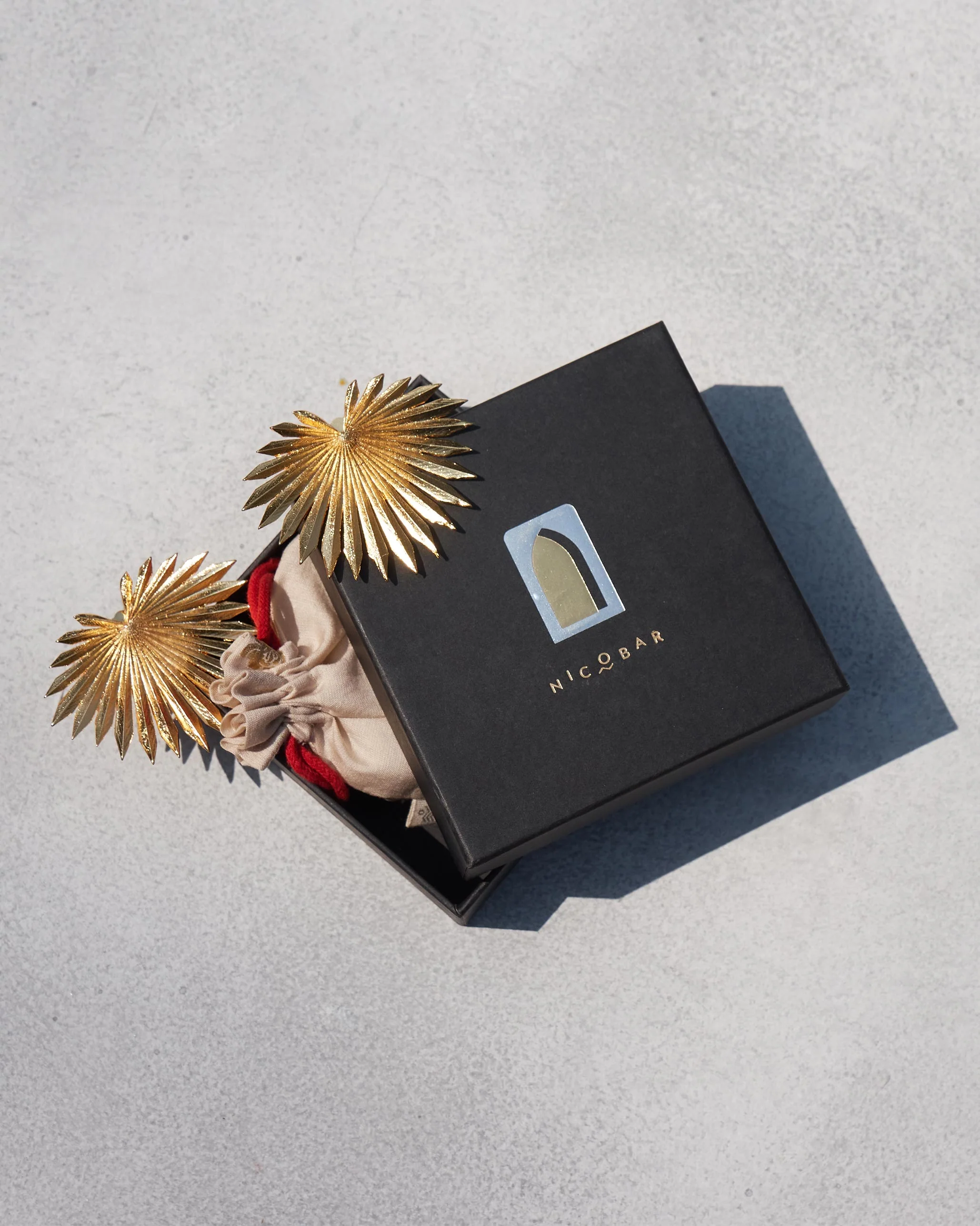 Palm Leaf Earrings - Gold - Image 5