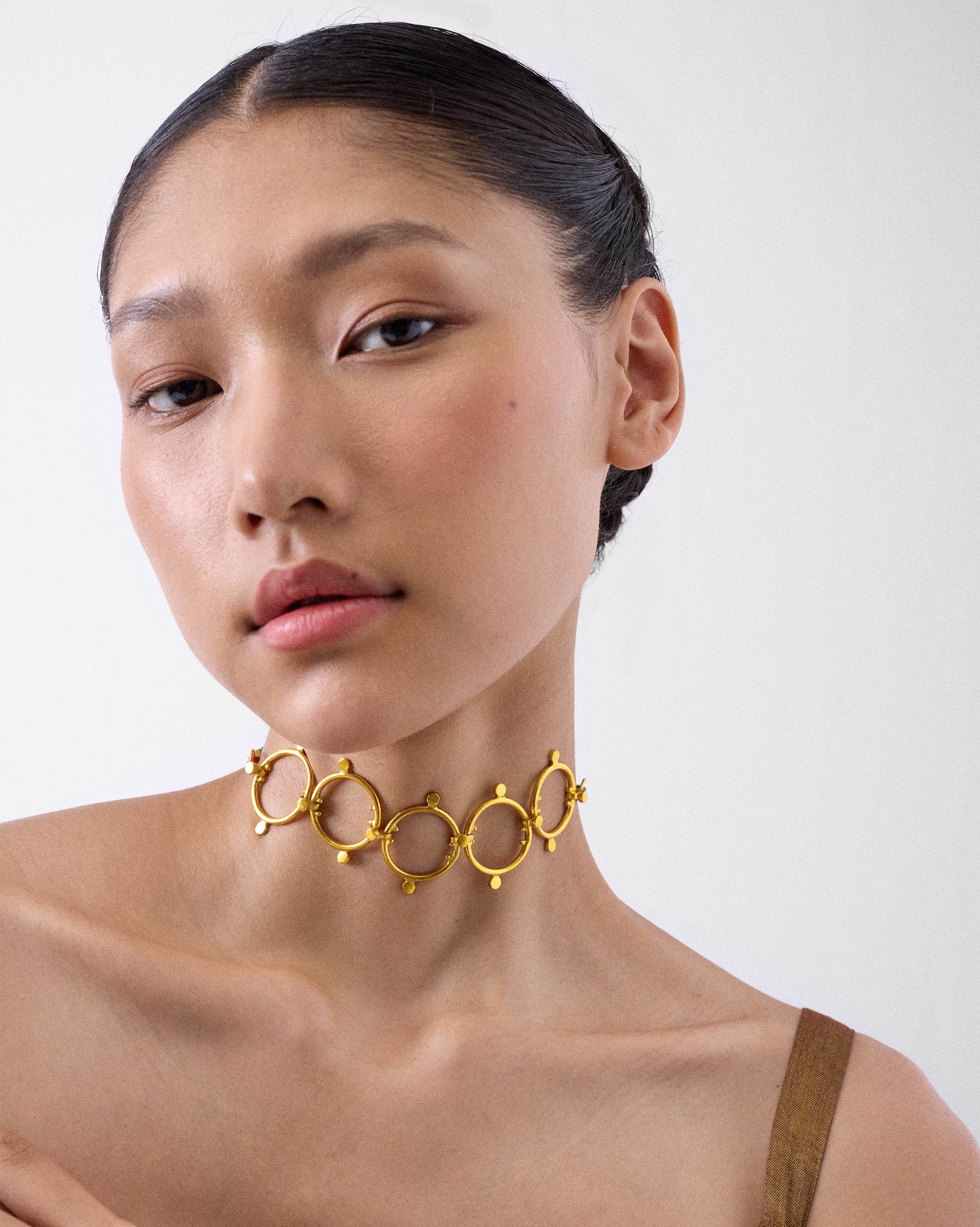 Panch Circle Necklace - Gold - Image 8