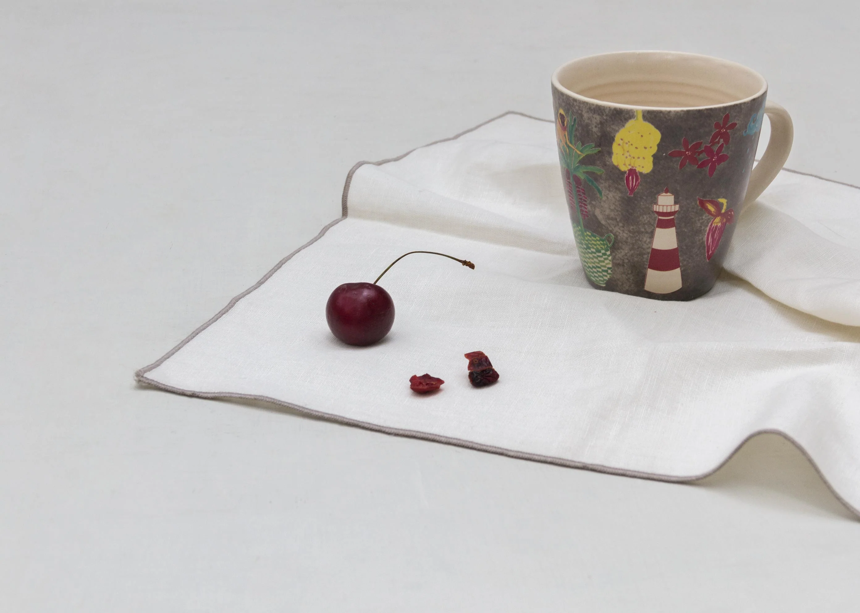 Paradisaya Conical Mug - Image 3