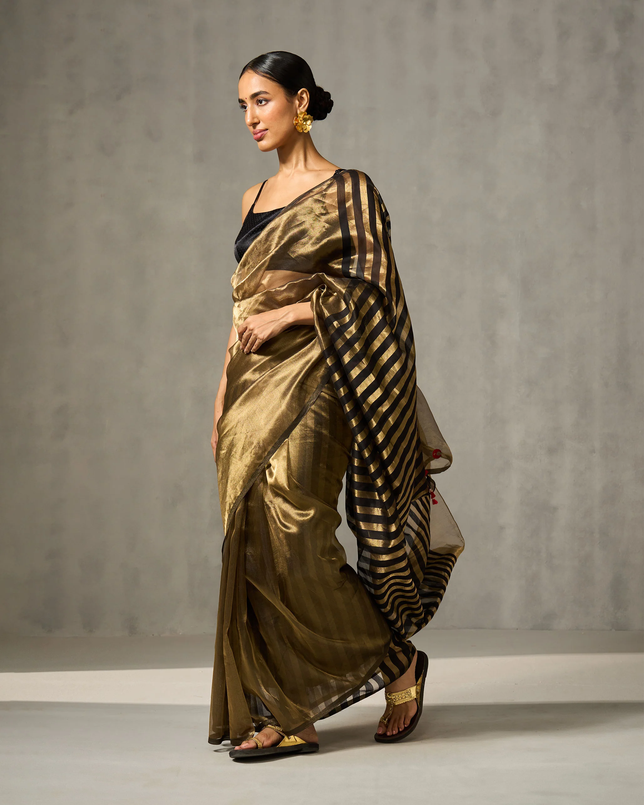 Party Stripes Sari - Gold & Black - Image 5