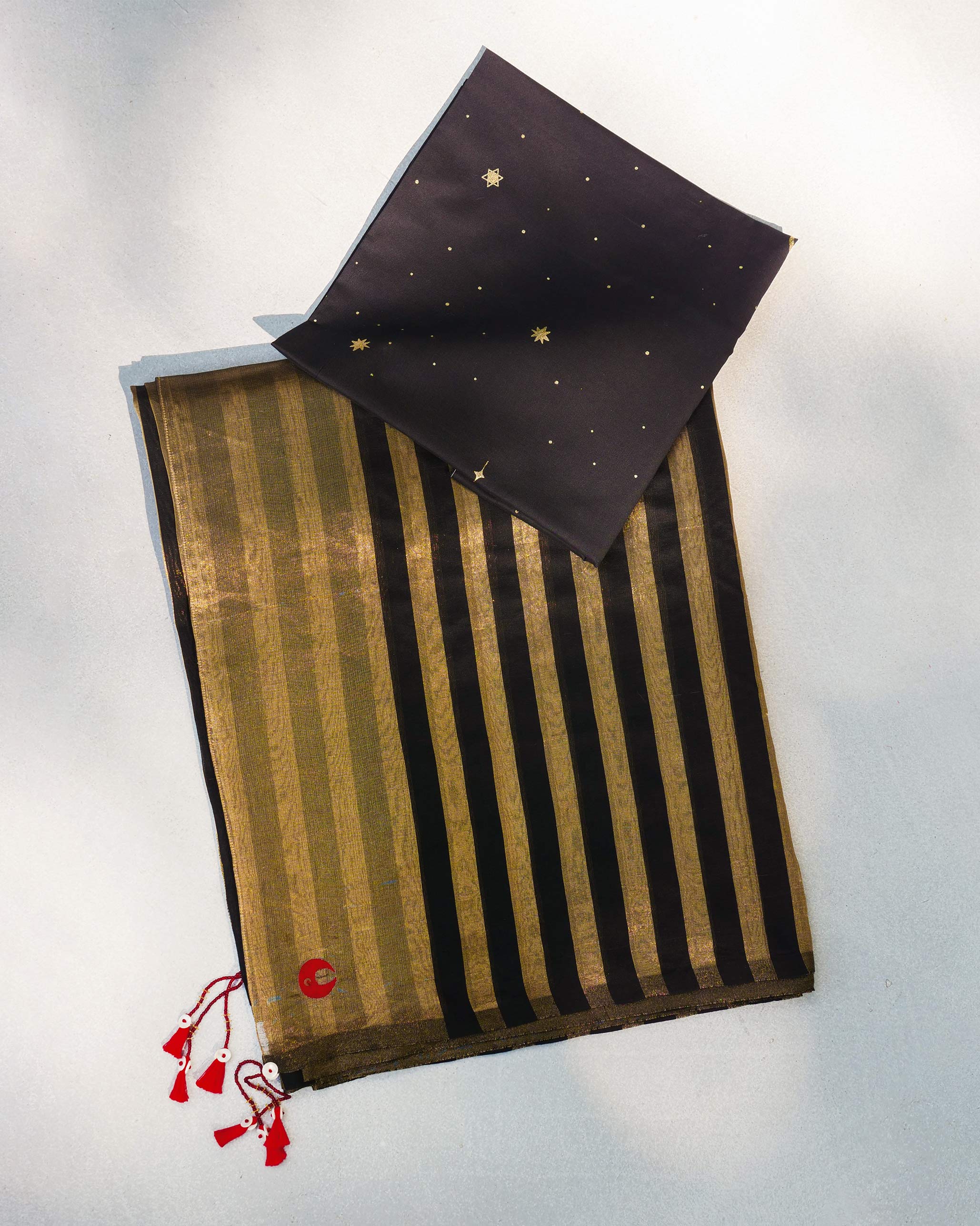Party Stripes Sari - Gold & Black - Image 6