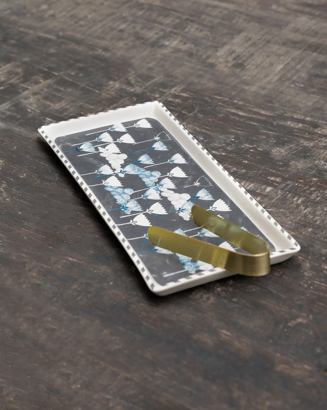Pema Cookie Tray & Tong - Image 4
