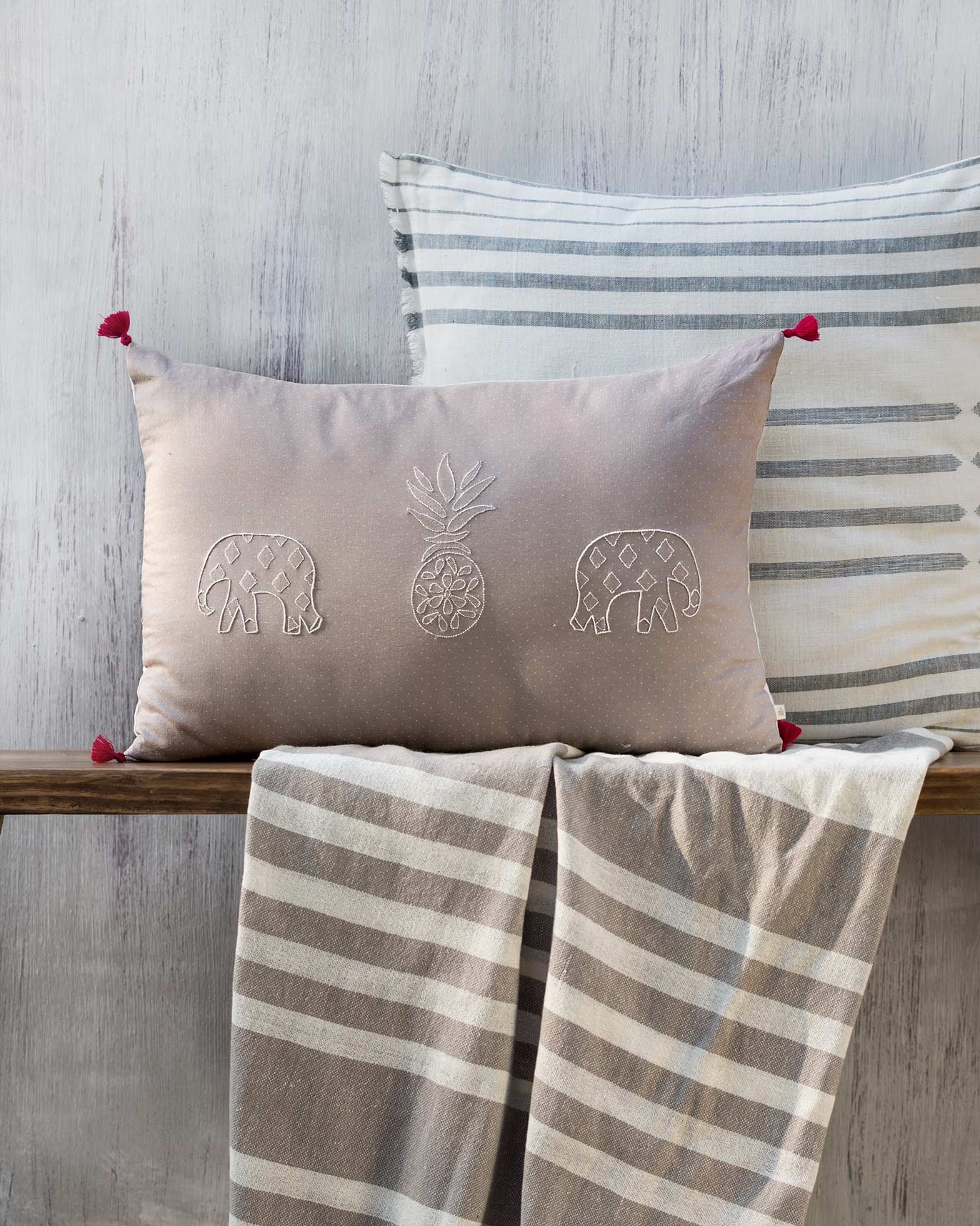 Pineapple Pillow Cover - Grey - Image 5