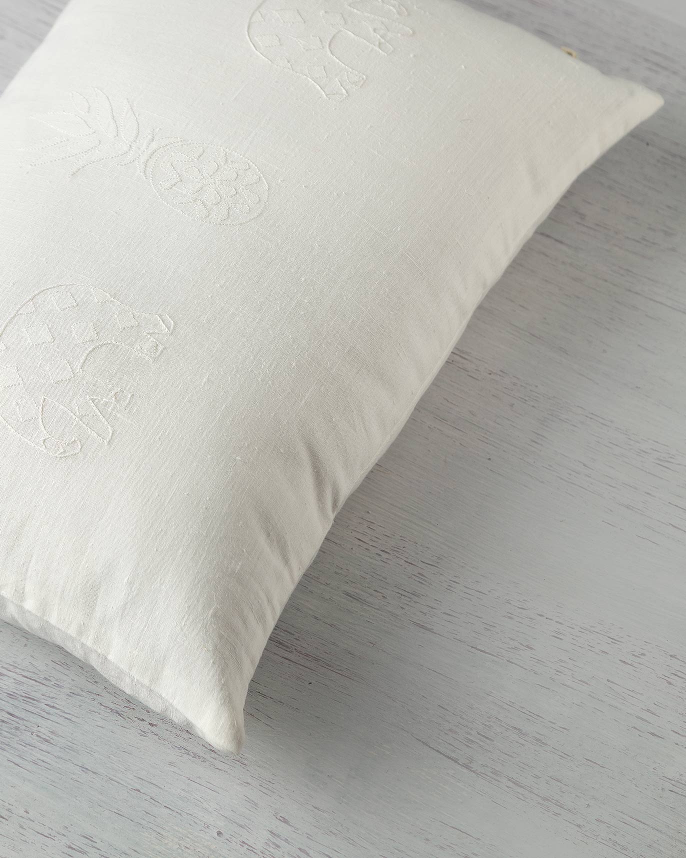 Pineapple Pillow Cover - Ivory - Image 4