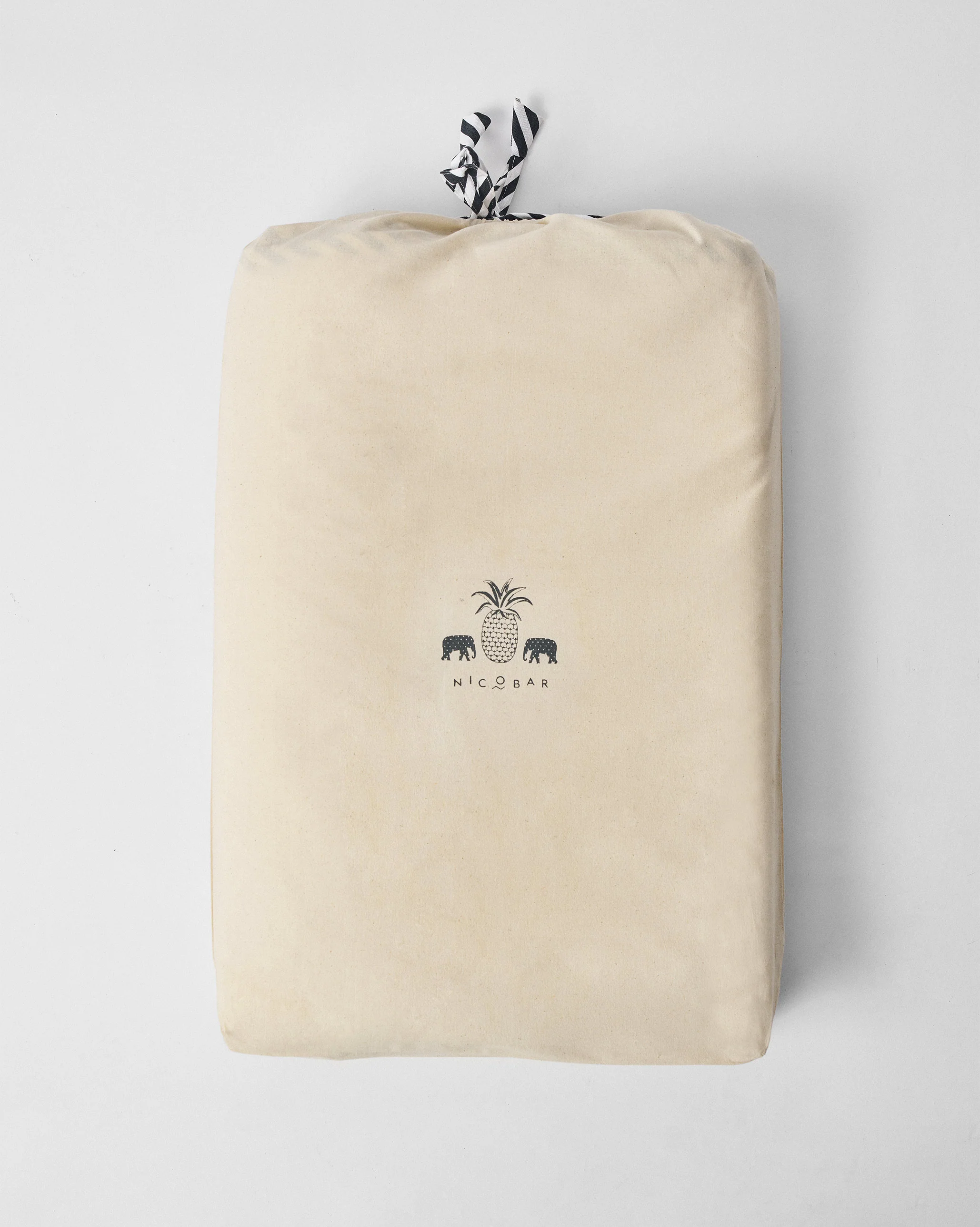 Pineapple Quilted Bedcover (King) - Image 6