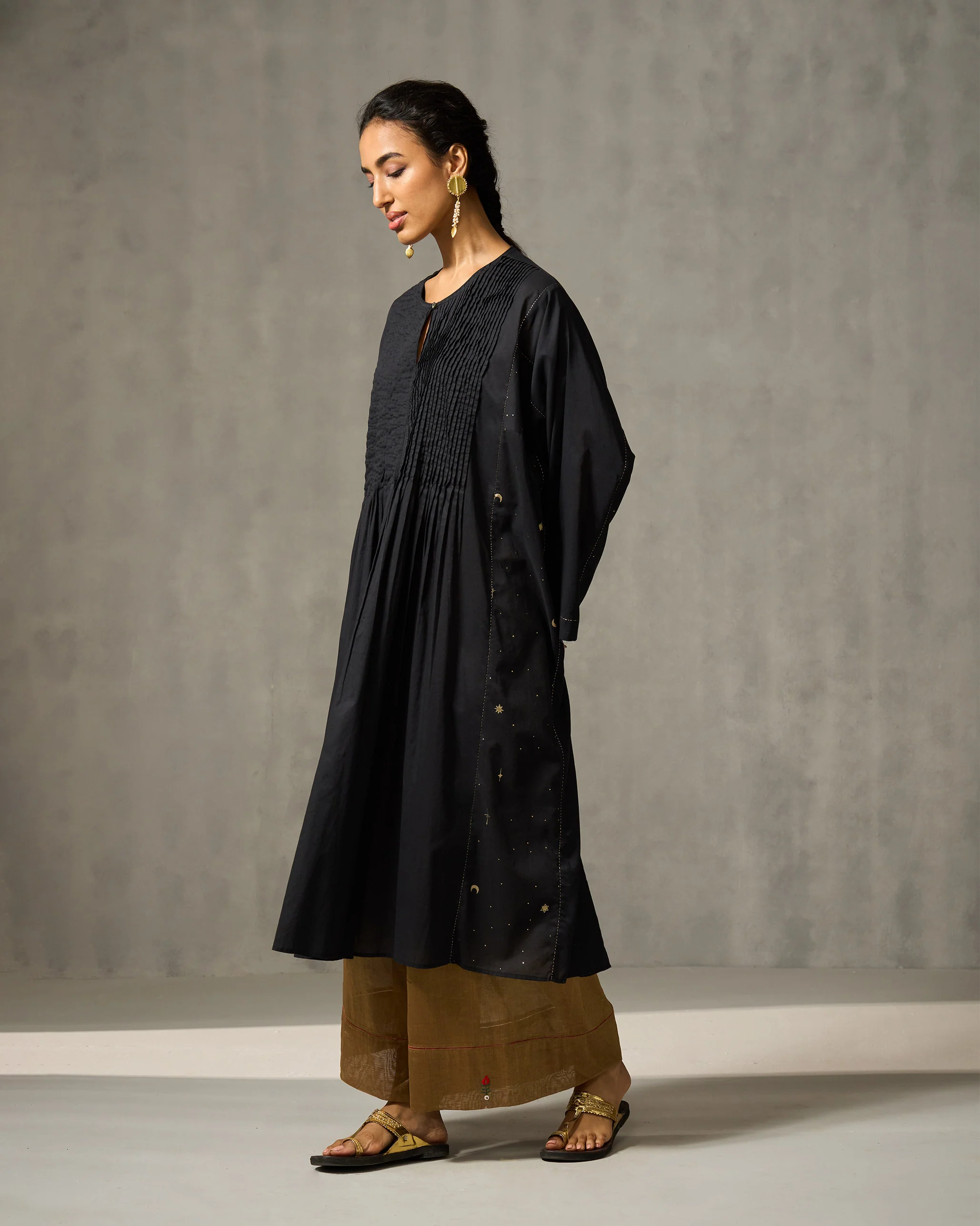 Pintuck Pheran - Black & Gold Print - Image 2